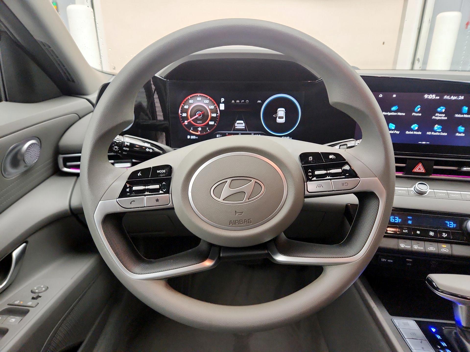 Thumbnail: 2024 Hyundai Elantra - 10