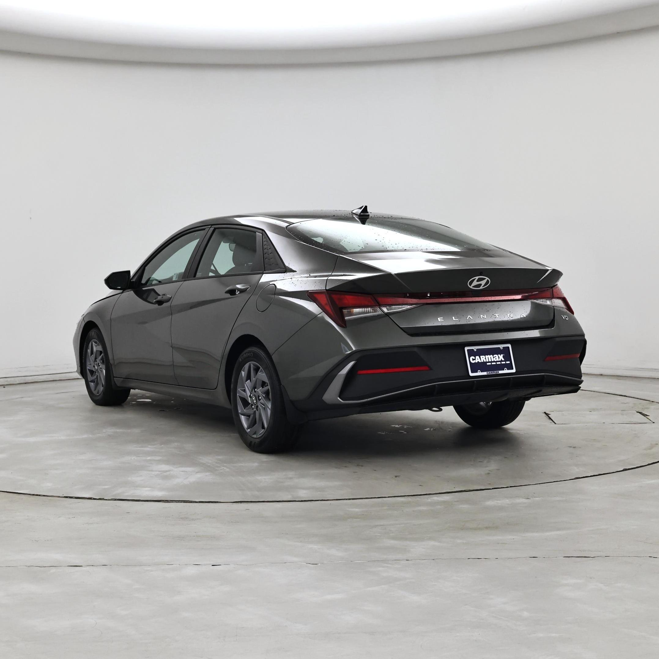 Thumbnail: 2024 Hyundai Elantra - 2