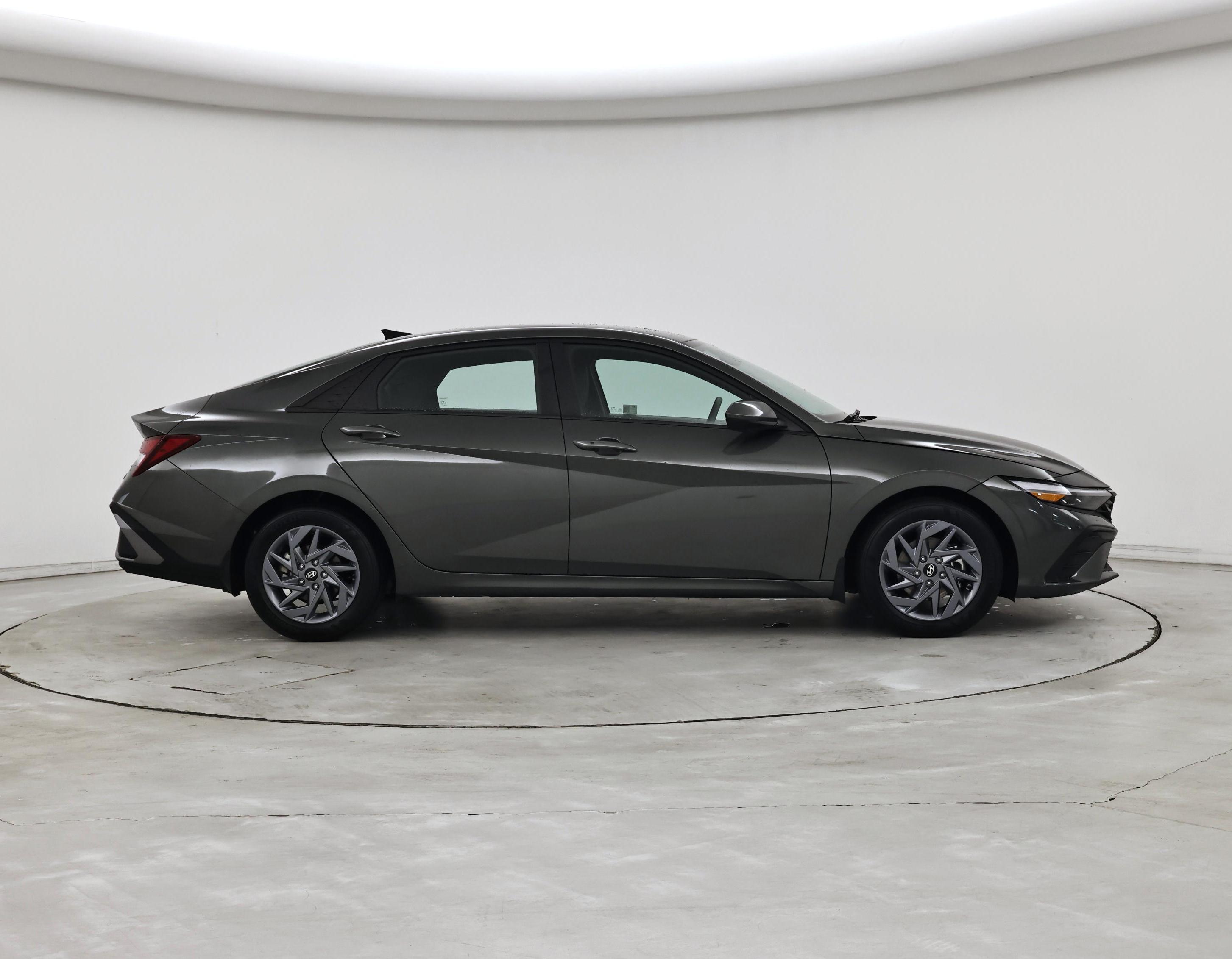 Thumbnail: 2024 Hyundai Elantra - 7