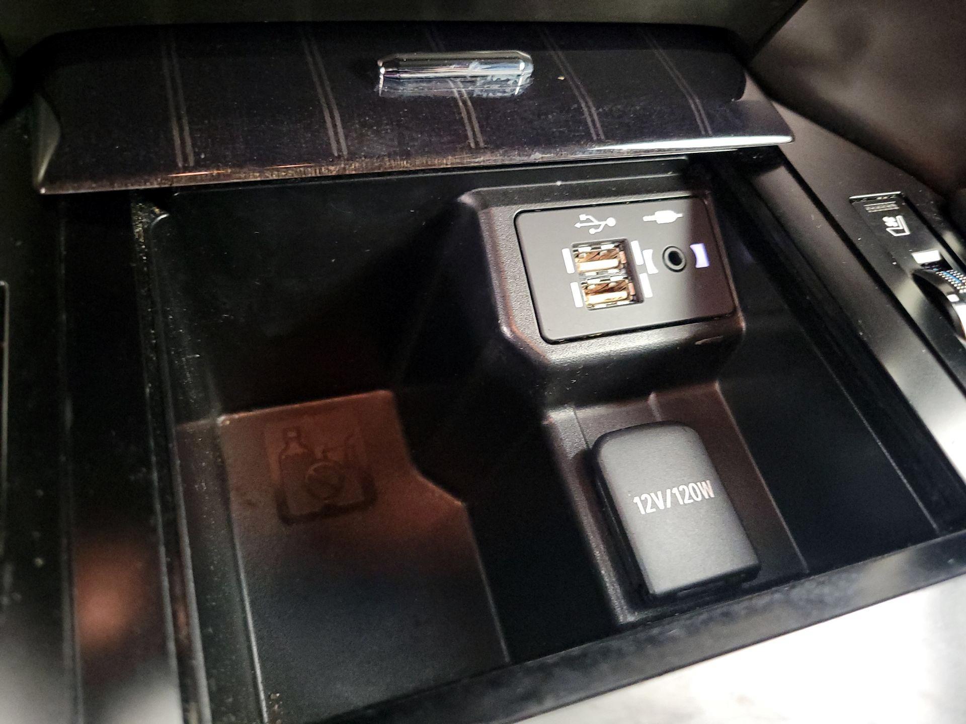 Thumbnail: 2020 Lexus GX - 19