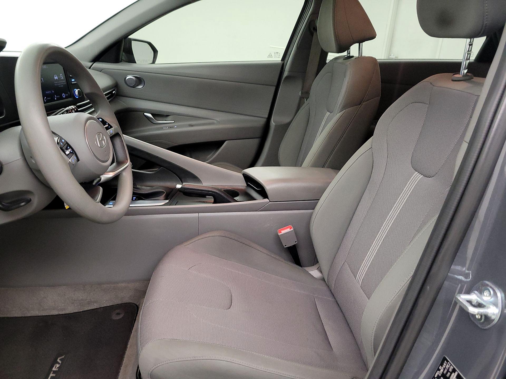 Thumbnail: 2025 Hyundai Elantra - 11