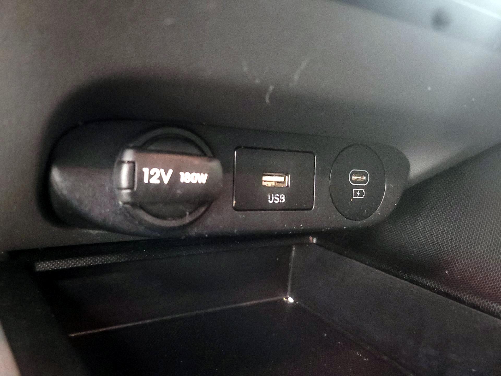 Thumbnail: 2025 Hyundai Elantra - 18