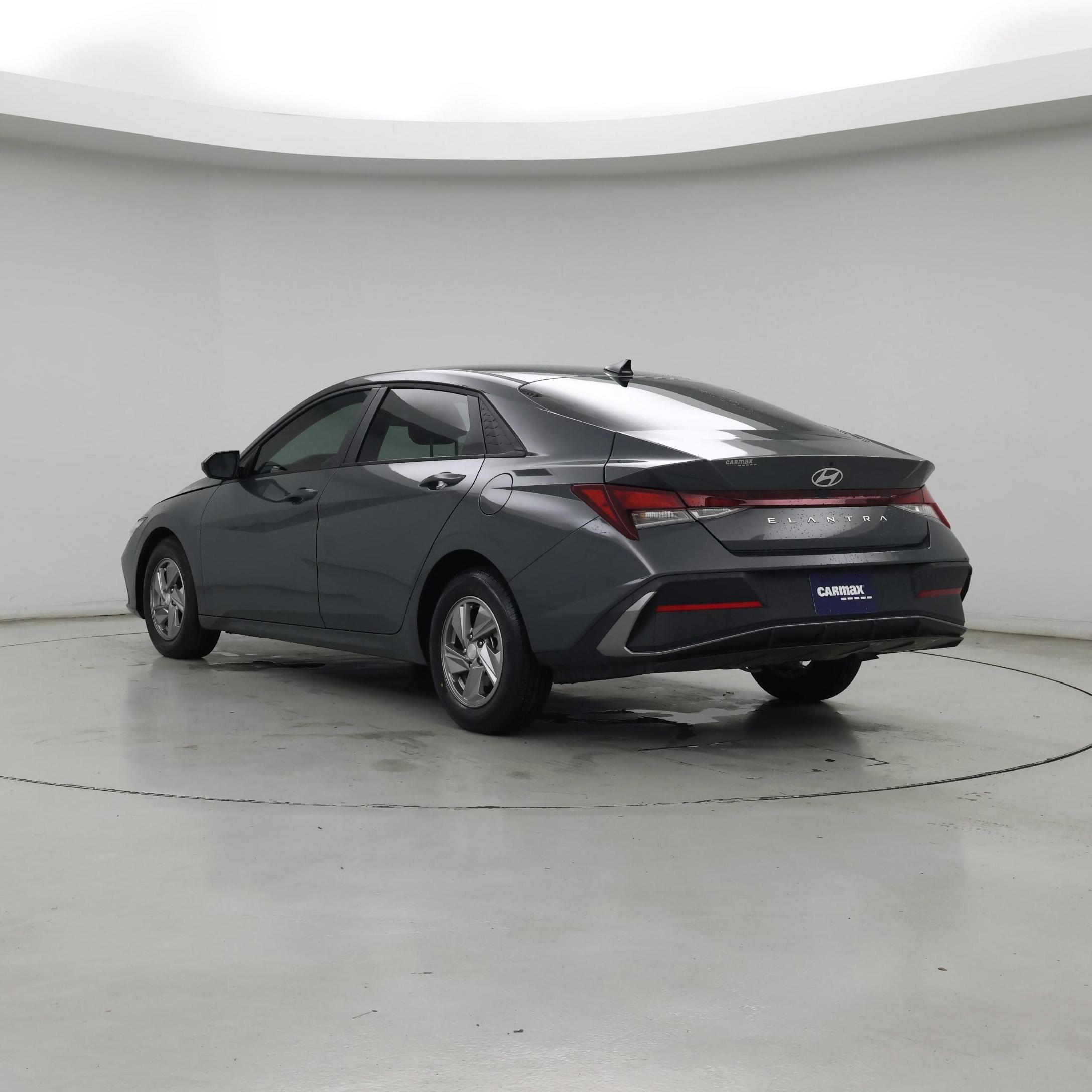 Thumbnail: 2025 Hyundai Elantra - 2