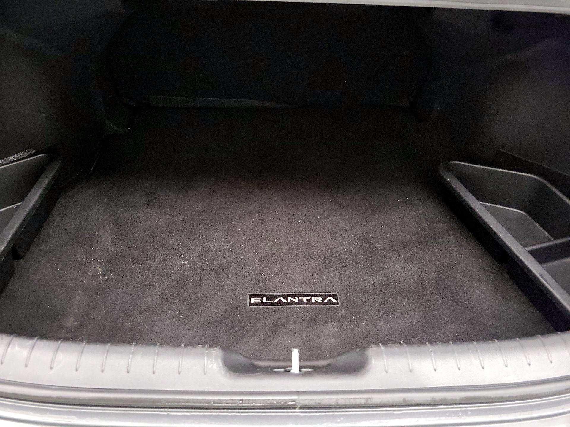 Thumbnail: 2025 Hyundai Elantra - 20