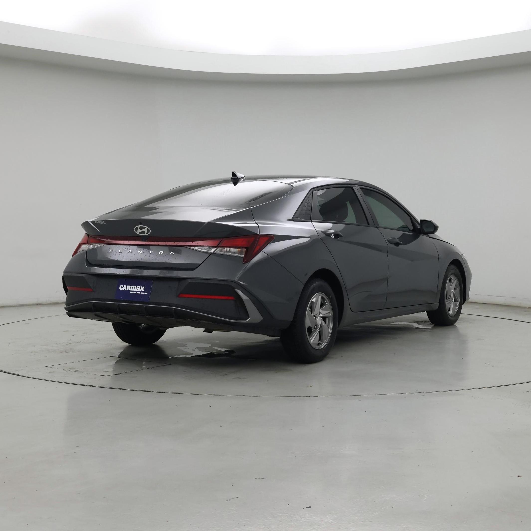 Thumbnail: 2025 Hyundai Elantra - 8