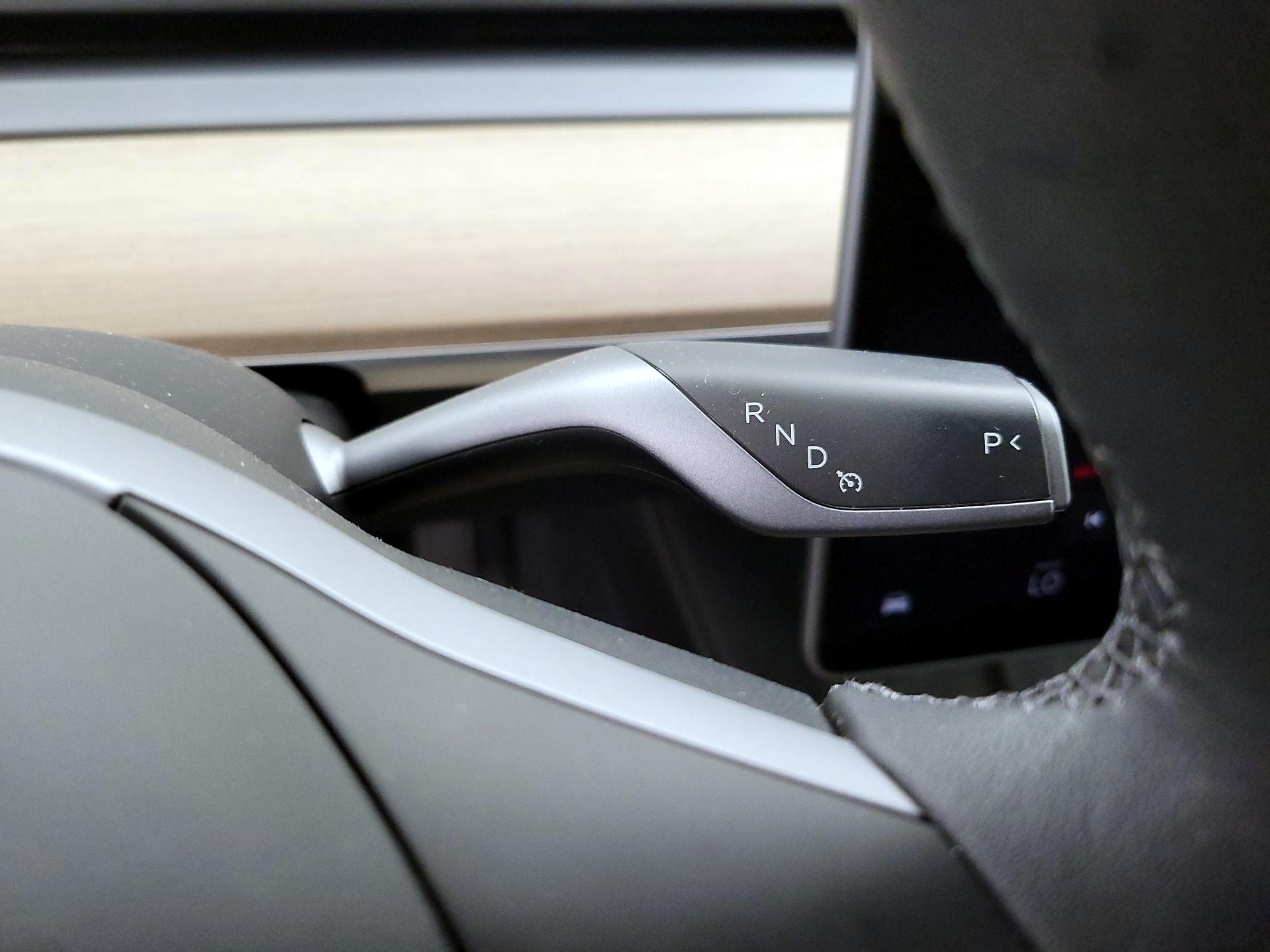 Thumbnail: 2023 Tesla Model 3 - 17