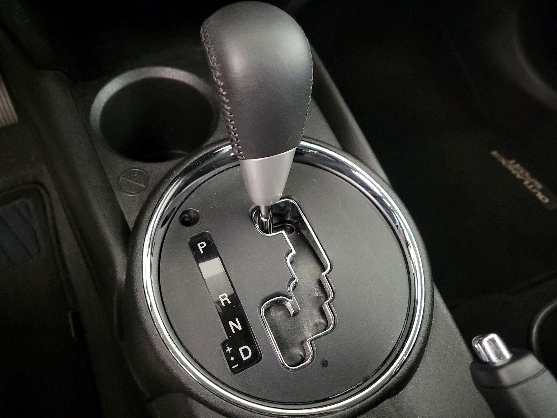 Thumbnail: 2015 Mitsubishi Outlander Sport - 16