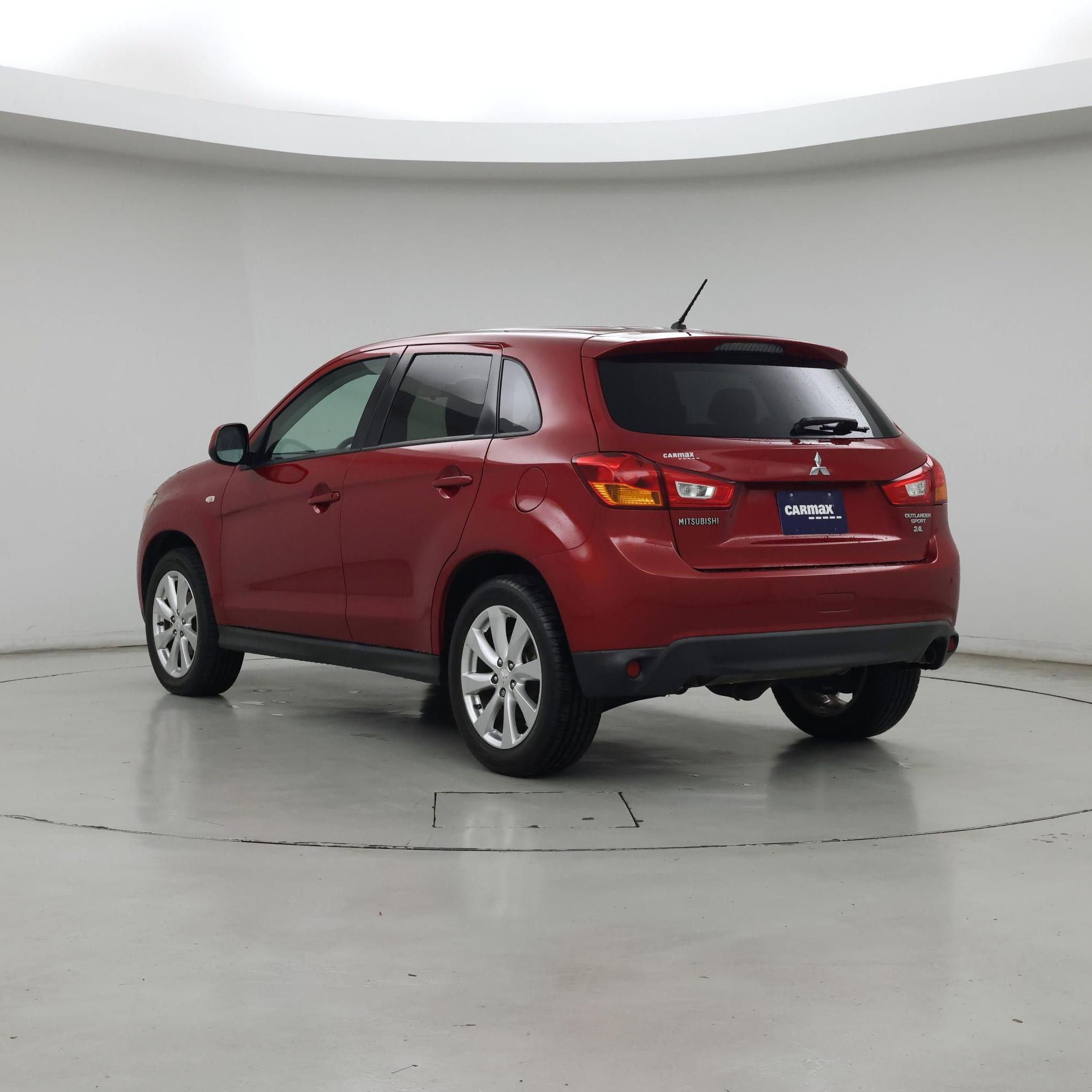 Thumbnail: 2015 Mitsubishi Outlander Sport - 2