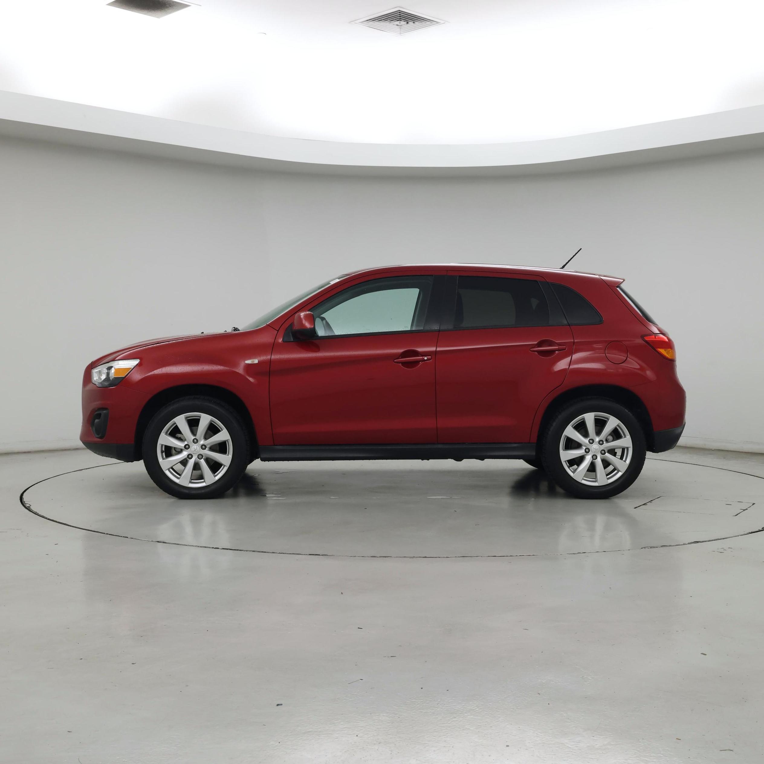 Thumbnail: 2015 Mitsubishi Outlander Sport - 3