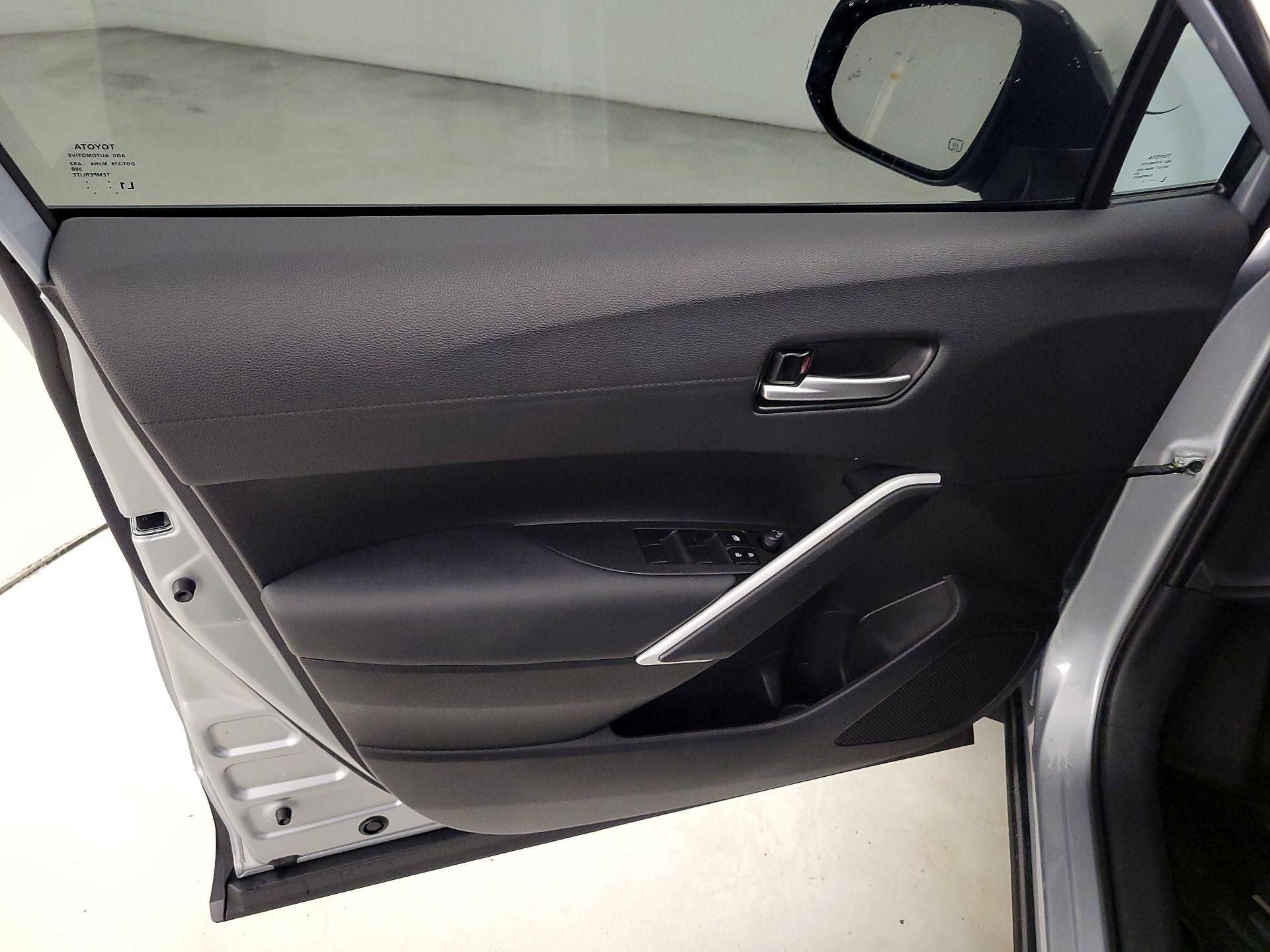 Thumbnail: 2025 Toyota Corolla Cross - 12