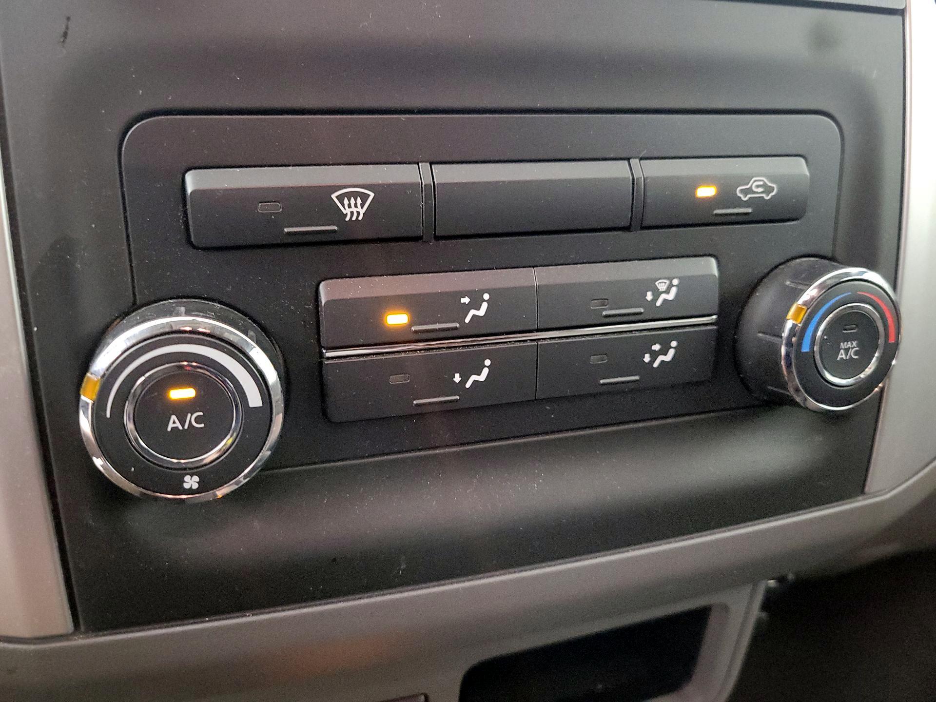 Thumbnail: 2021 Nissan Frontier - 16