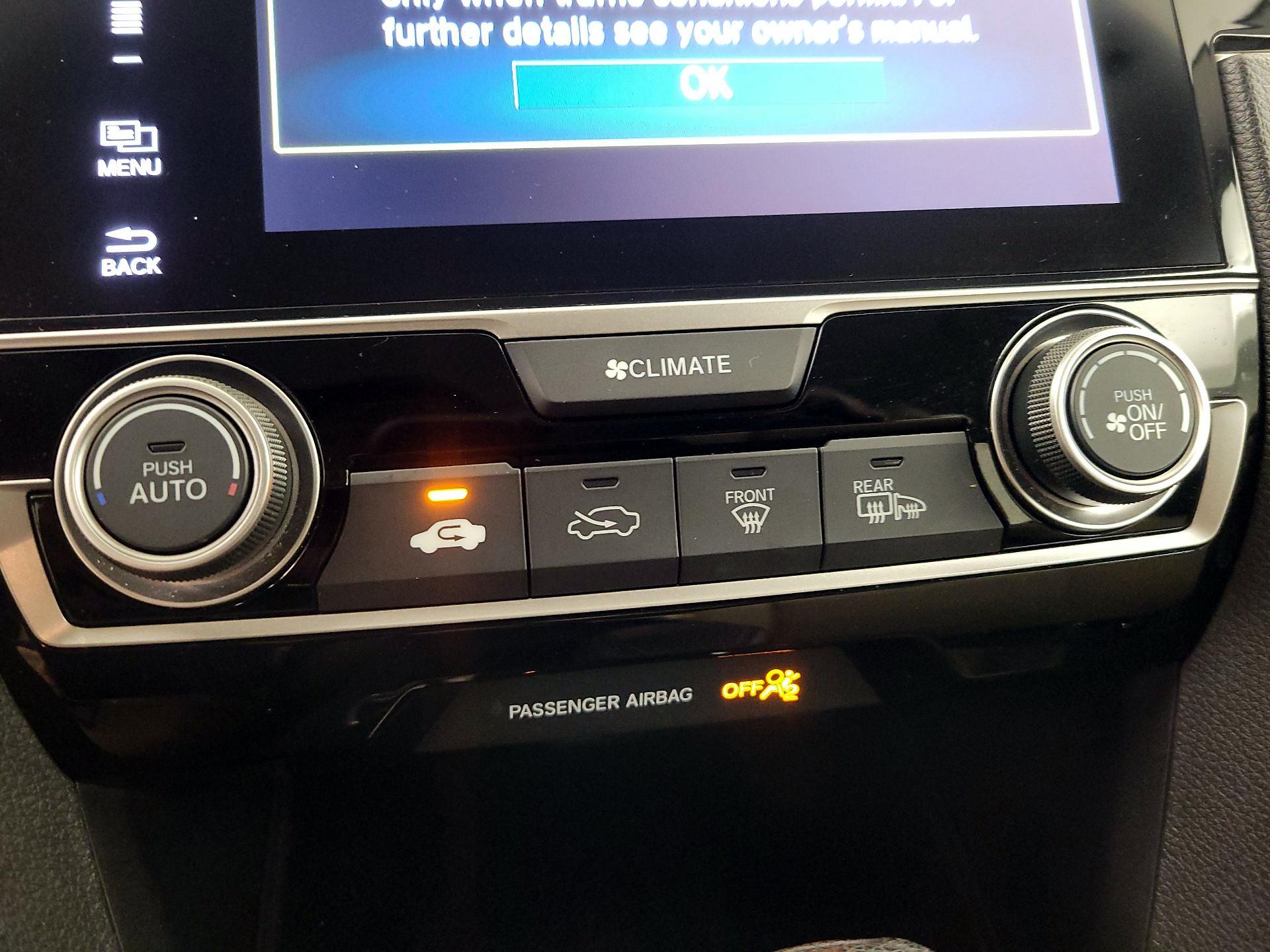 Thumbnail: 2016 Honda Civic - 16