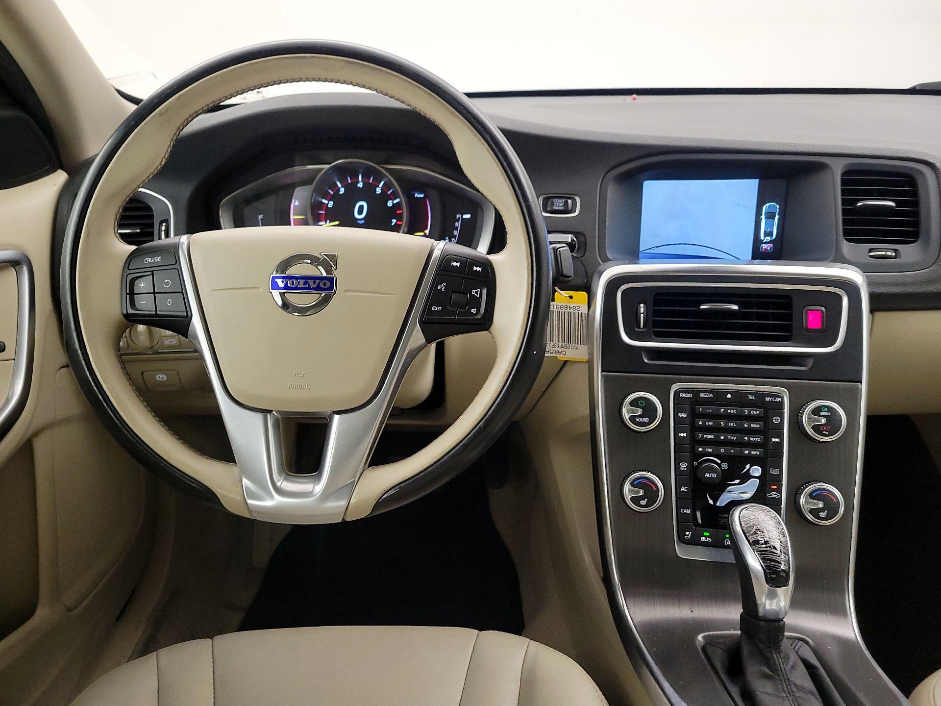 Thumbnail: 2015 Volvo S60 - 10
