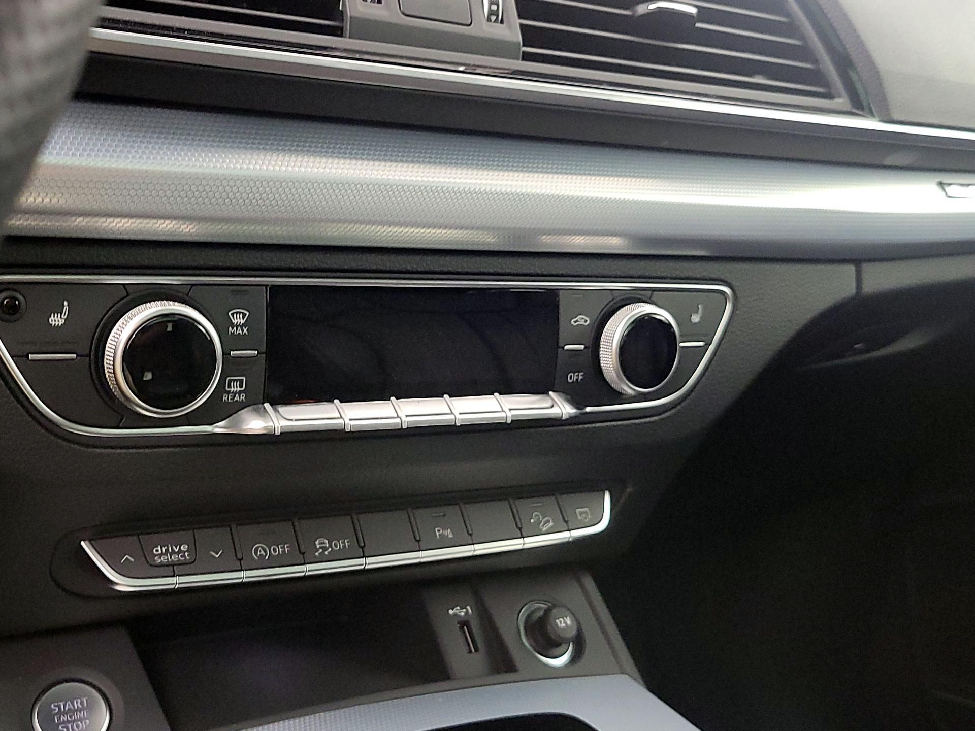 Thumbnail: 2024 Audi Q5 - 16