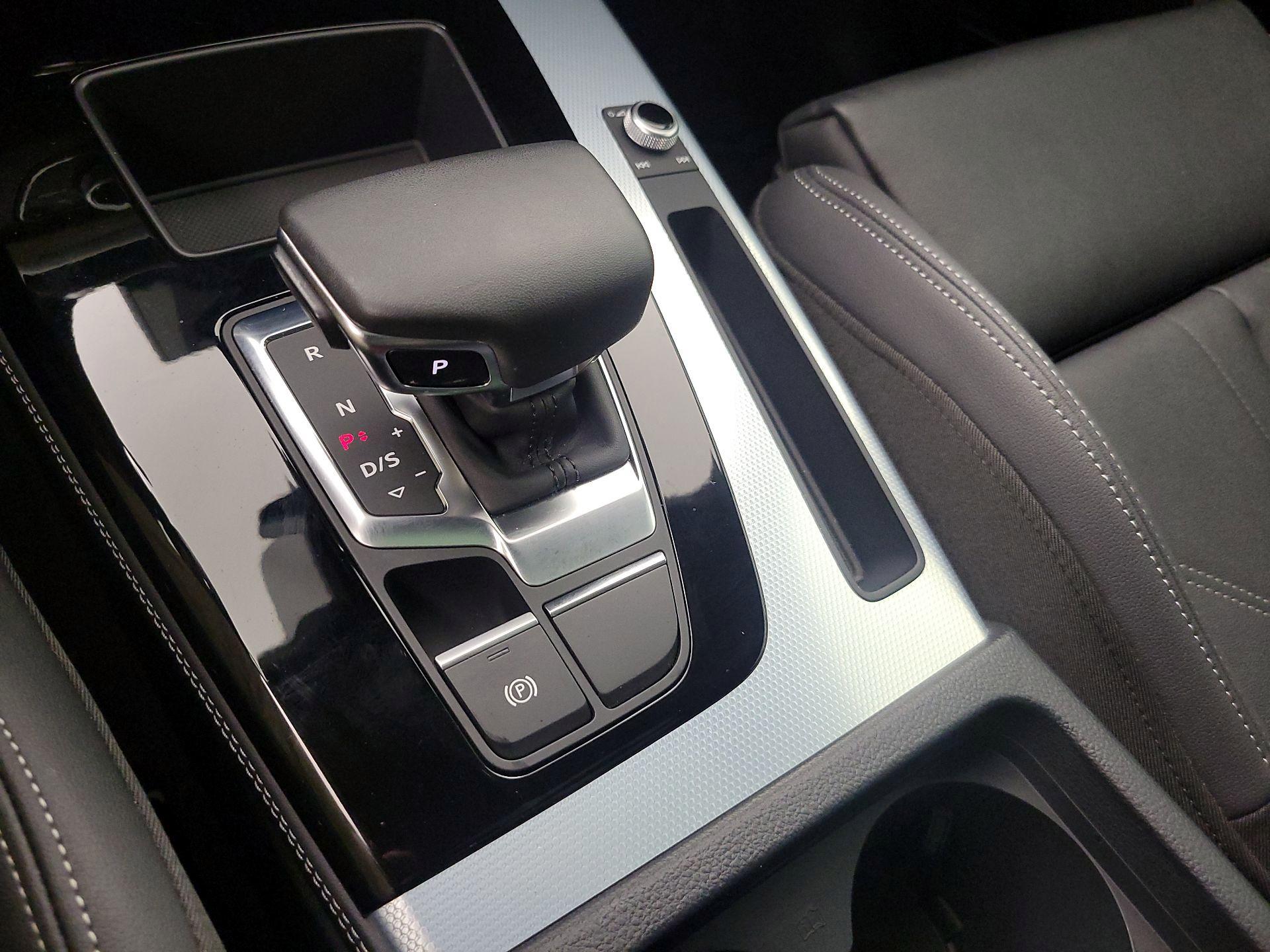 Thumbnail: 2024 Audi Q5 - 17