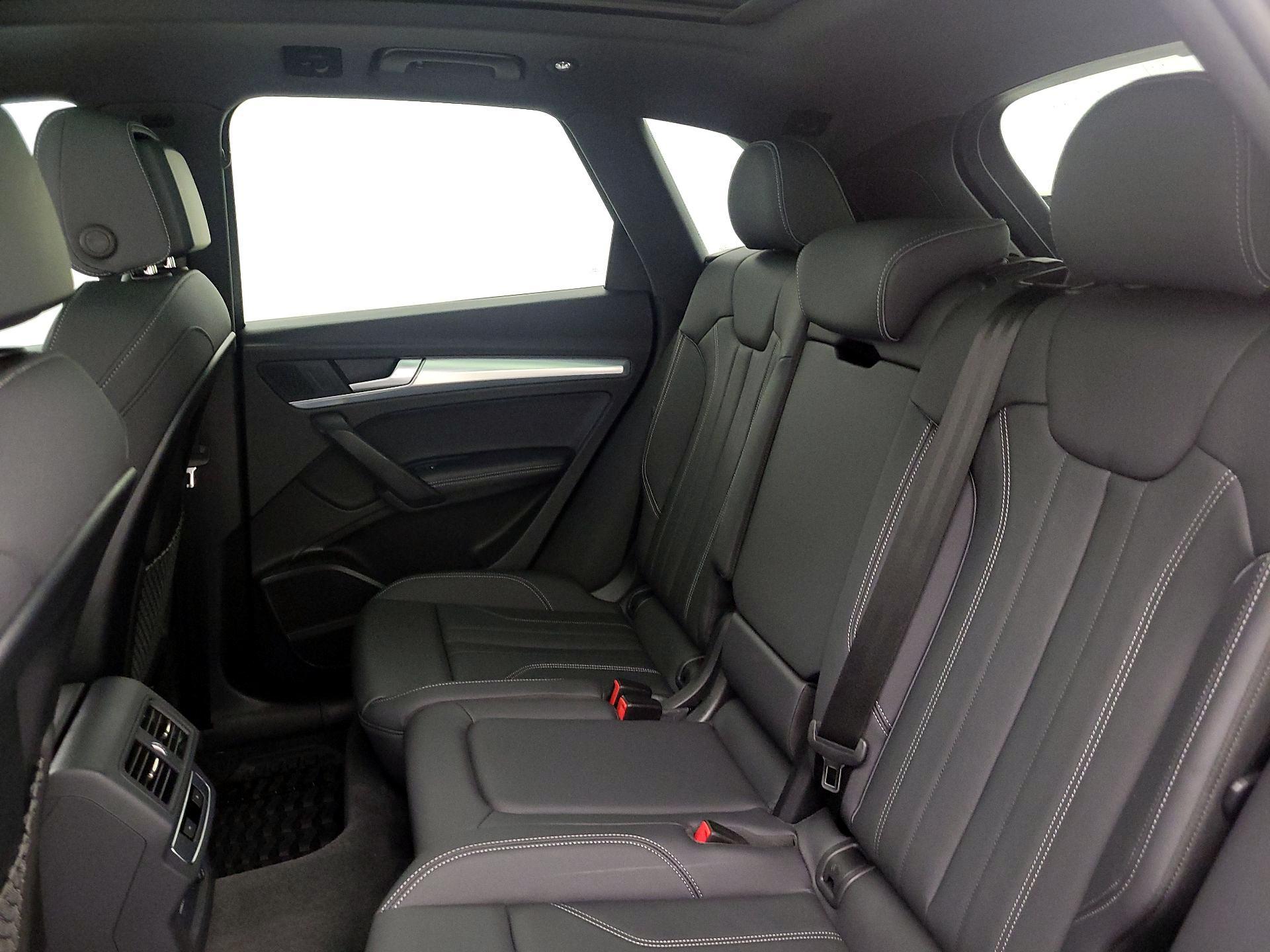 Thumbnail: 2024 Audi Q5 - 20