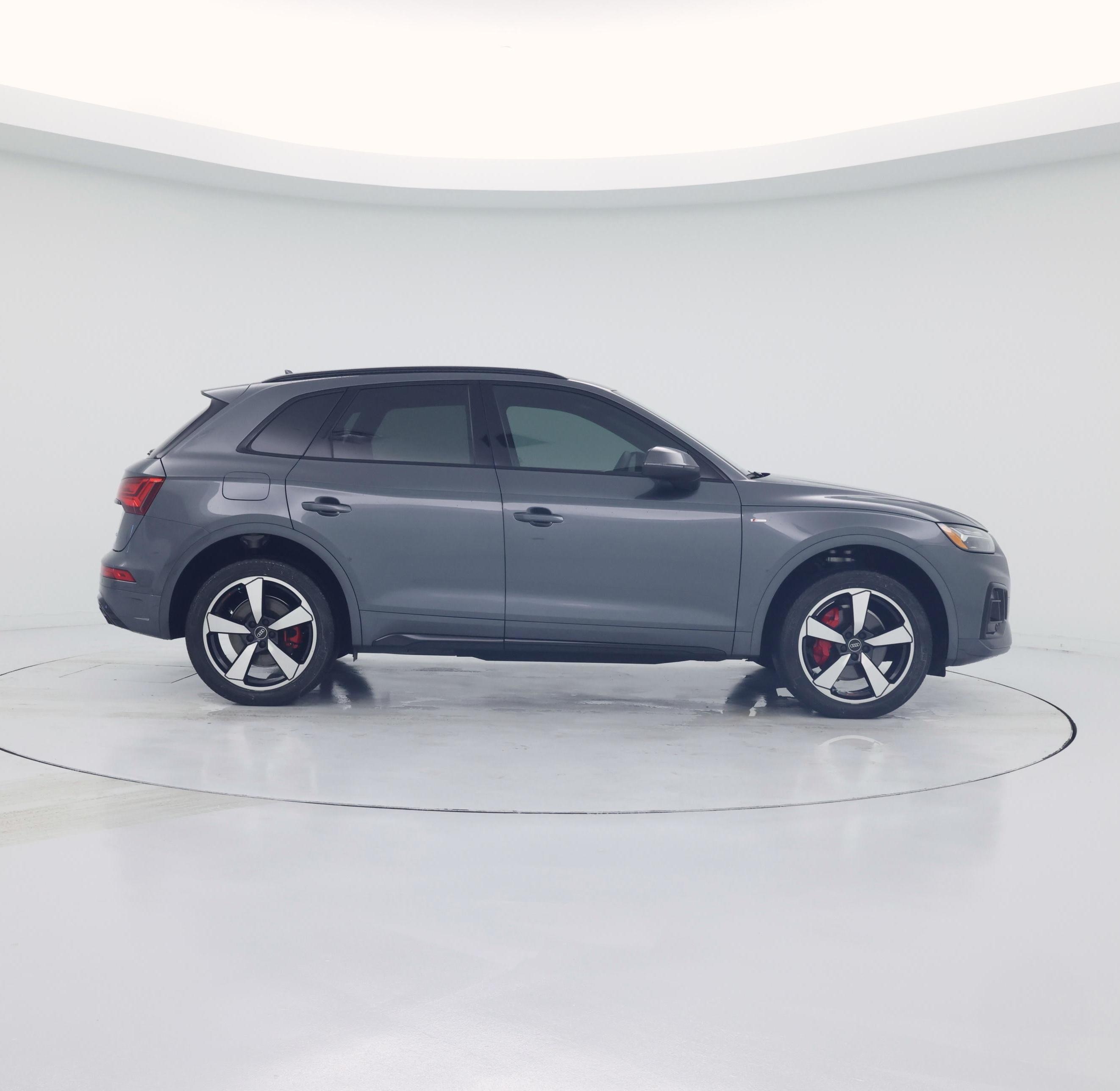 Thumbnail: 2024 Audi Q5 - 7