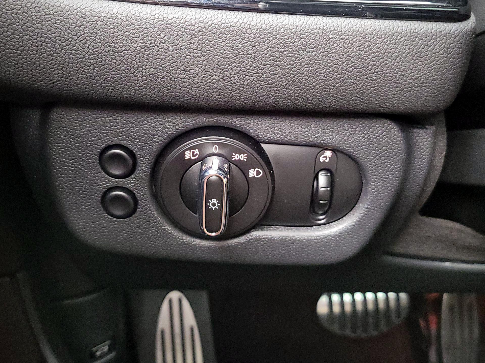 Thumbnail: 2023 MINI Cooper Clubman - 13