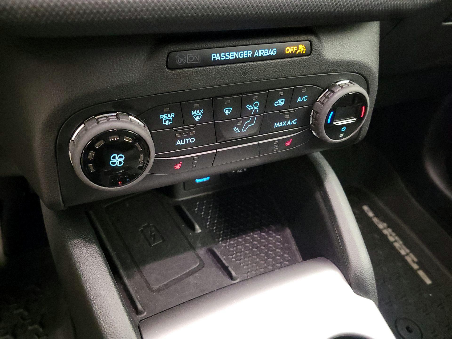 Thumbnail: 2021 Ford Bronco Sport - 16