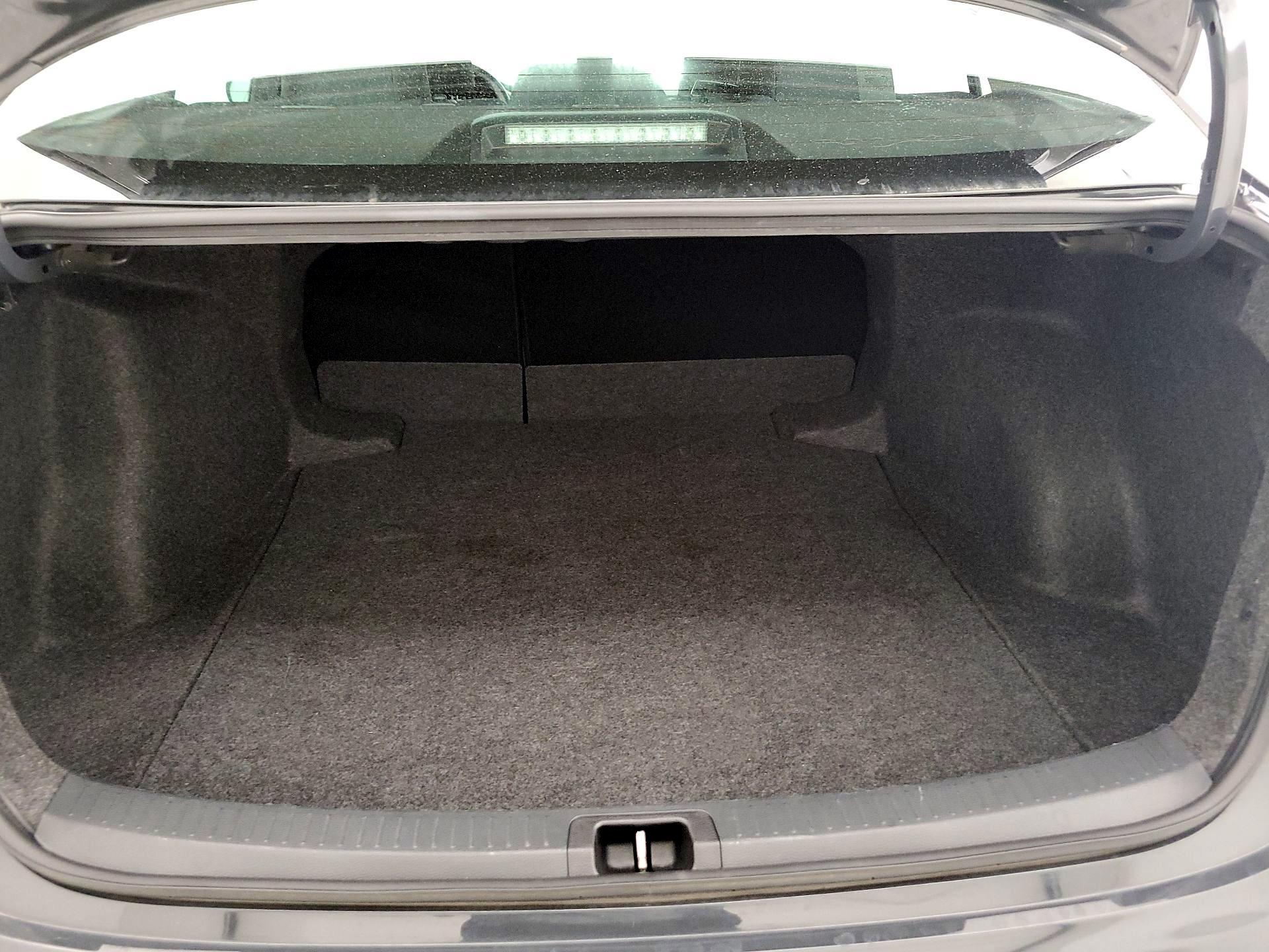 Thumbnail: 2025 Toyota Corolla - 18