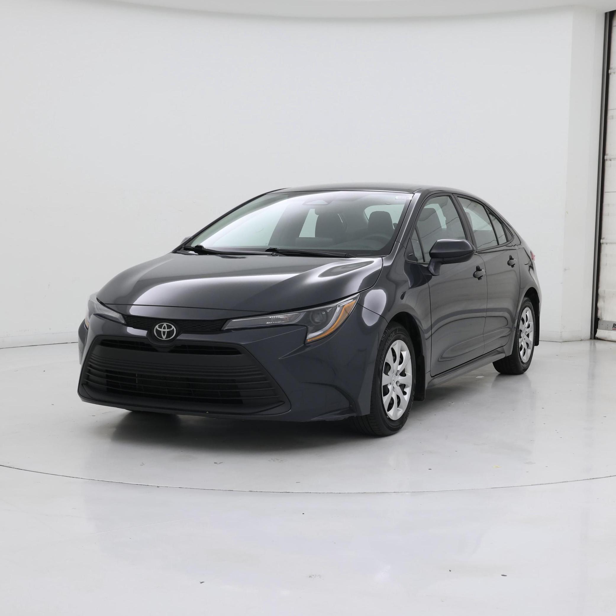 Thumbnail: 2025 Toyota Corolla - 4