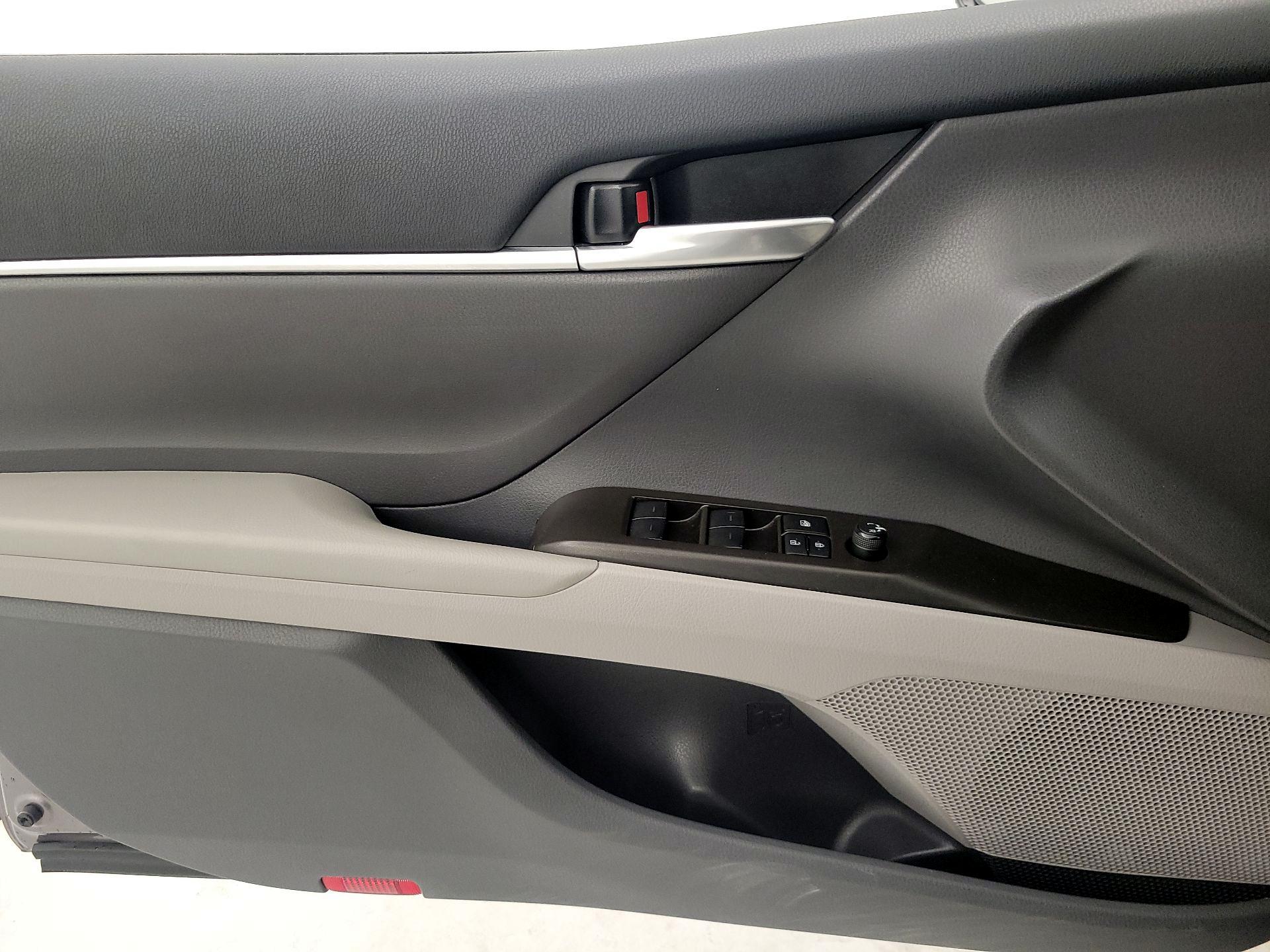 Thumbnail: 2023 Toyota Camry - 12