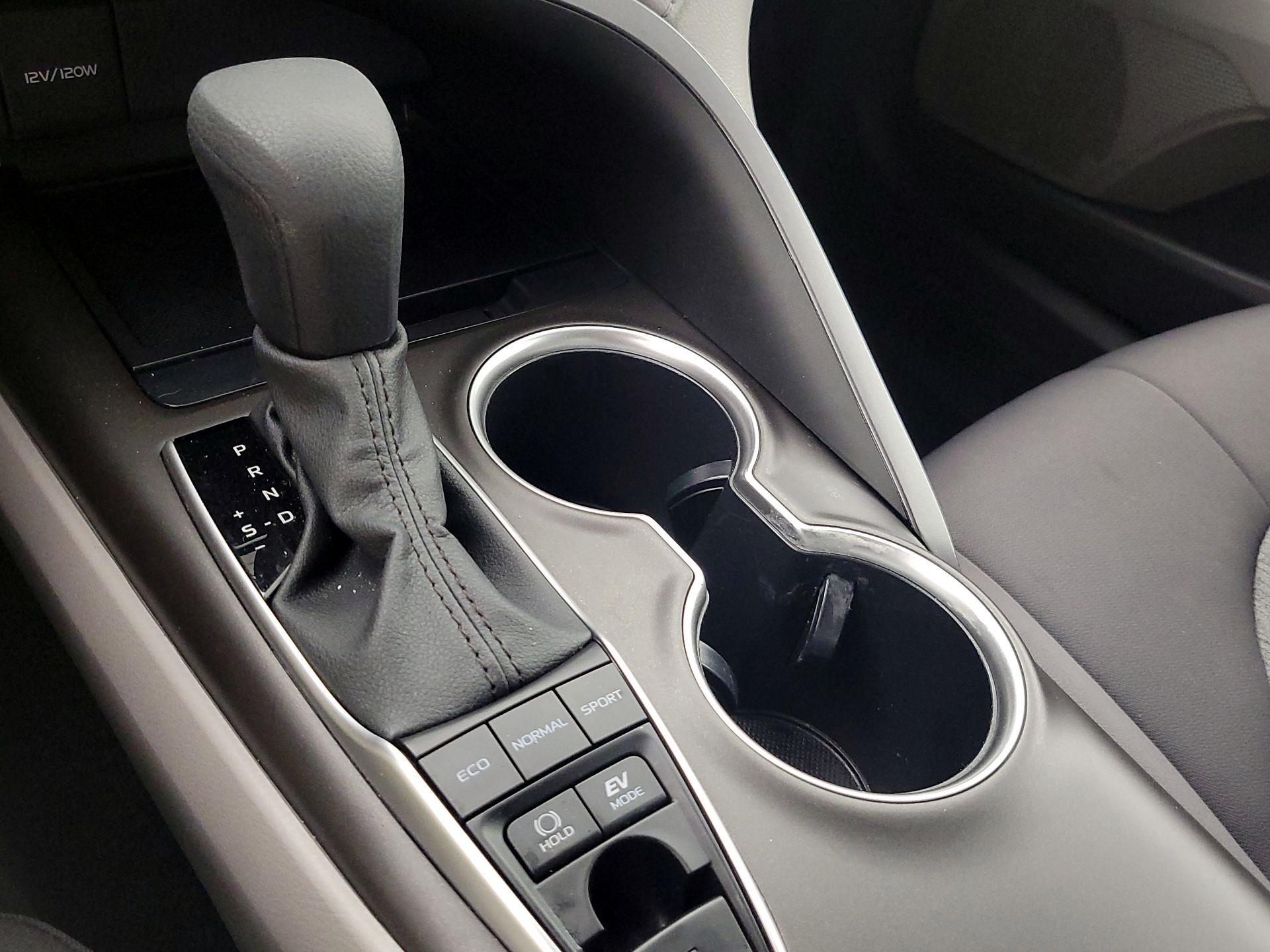 Thumbnail: 2023 Toyota Camry - 17