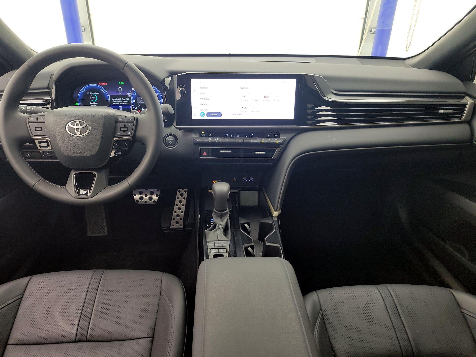 Thumbnail: 2025 Toyota Camry - 9