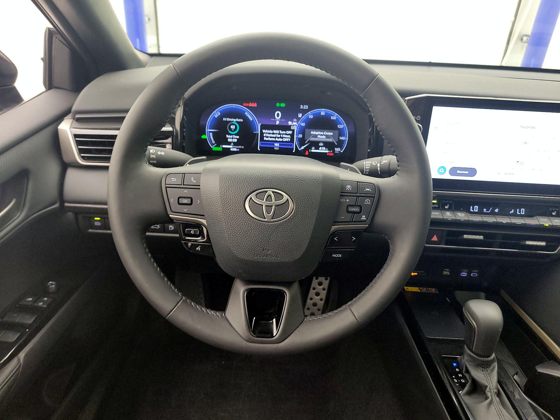 Thumbnail: 2025 Toyota Camry - 10