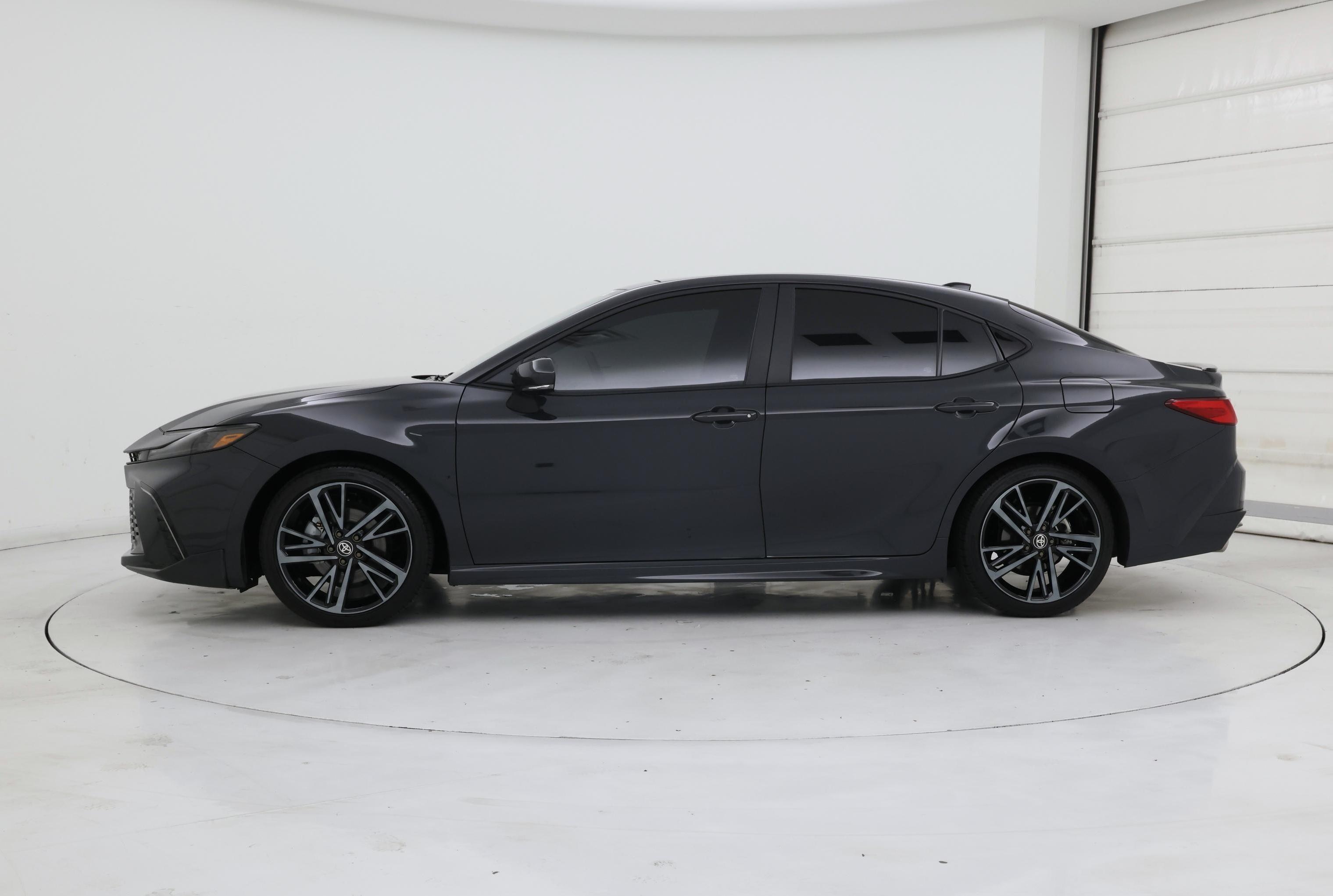 Thumbnail: 2025 Toyota Camry - 3