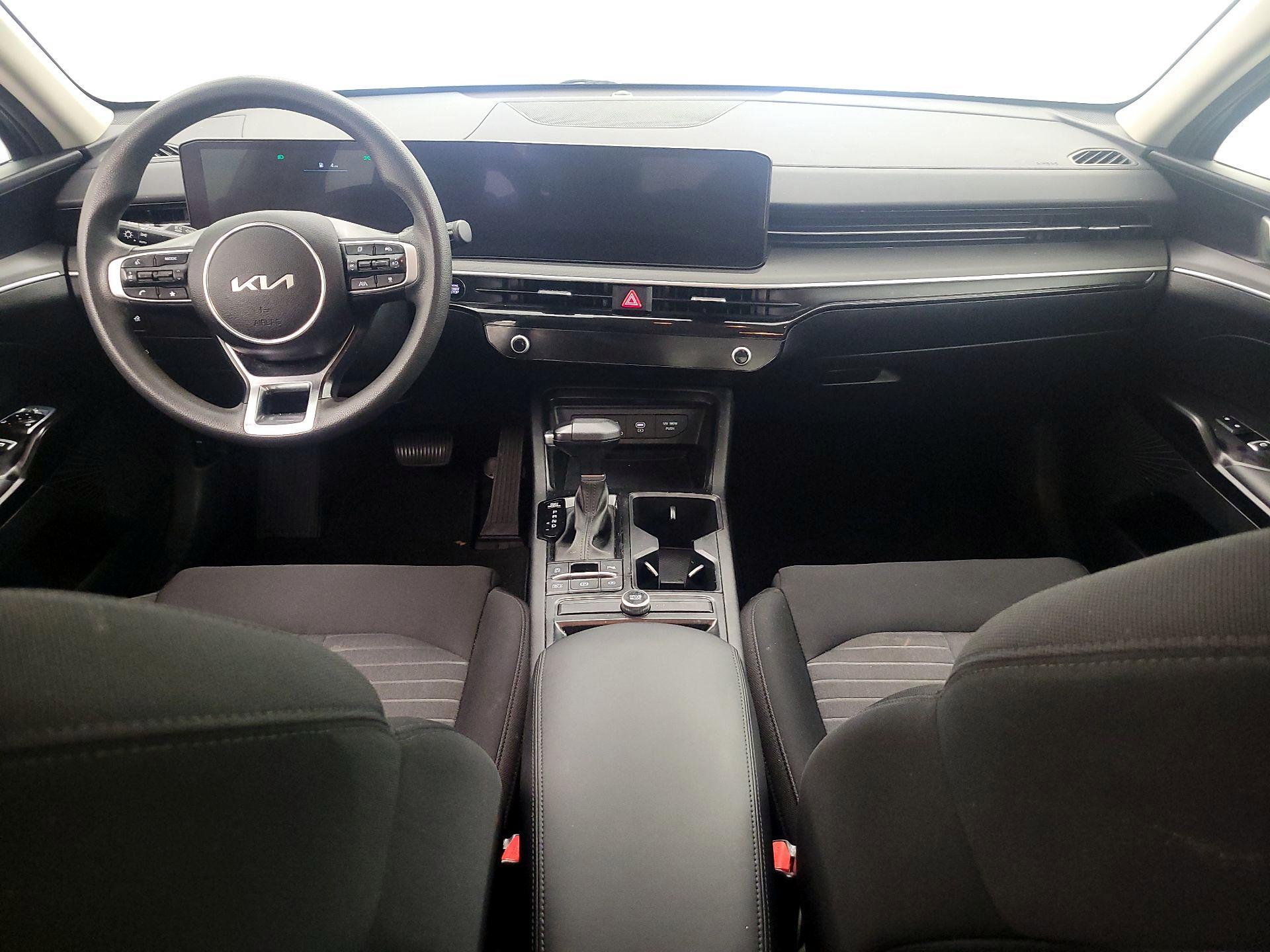 Thumbnail: 2025 Kia K5 - 9