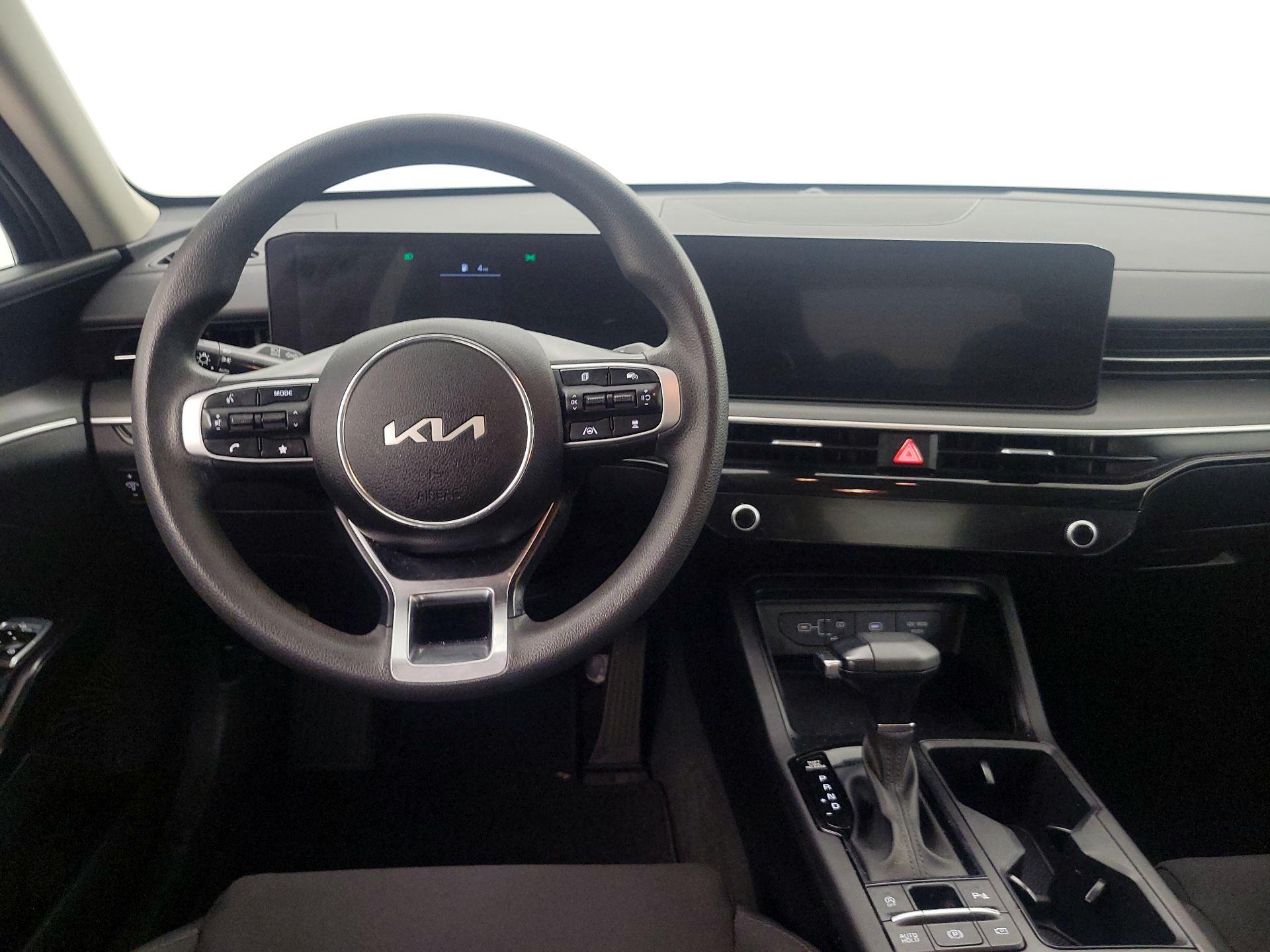 Thumbnail: 2025 Kia K5 - 10