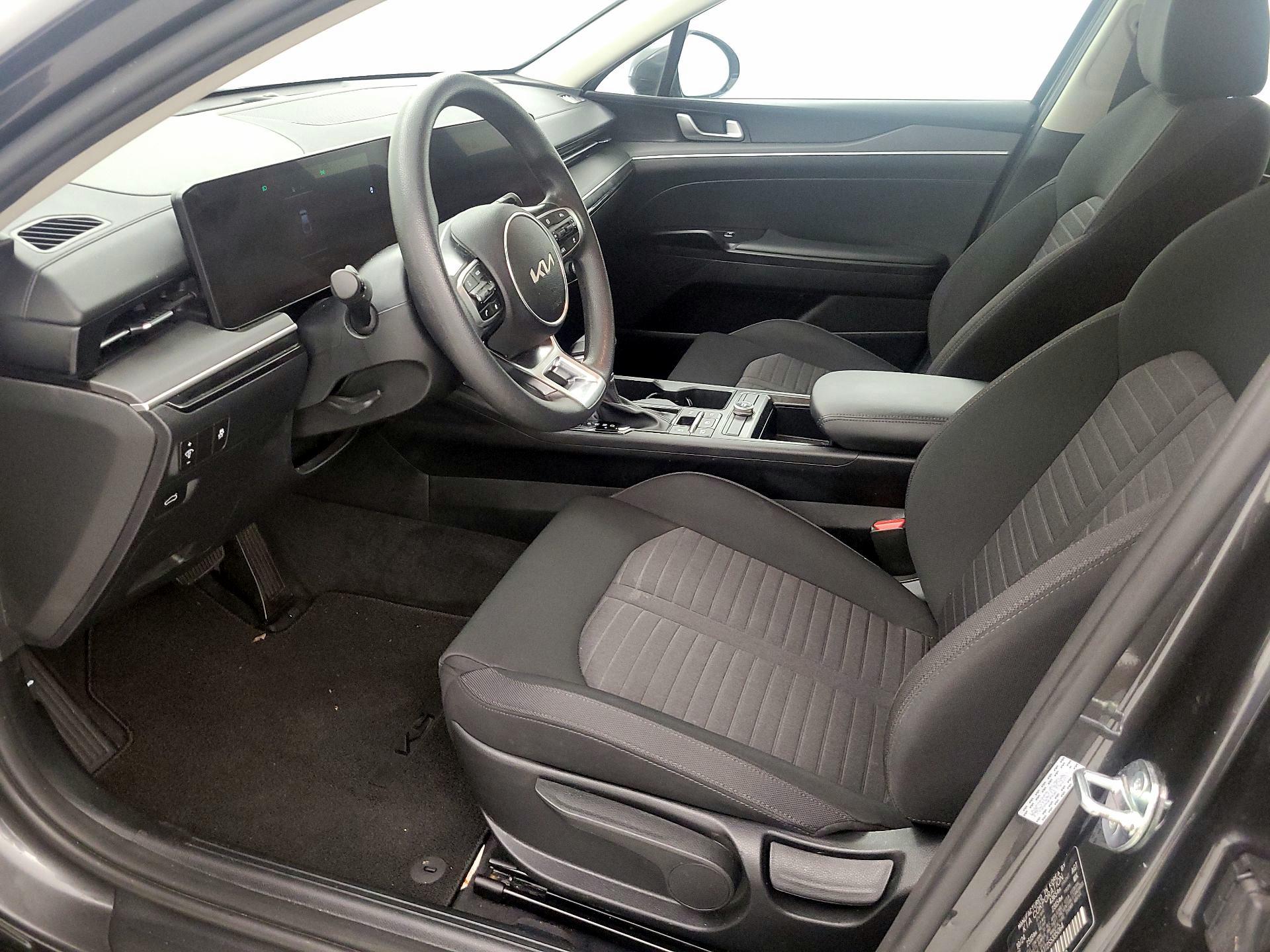 Thumbnail: 2025 Kia K5 - 11