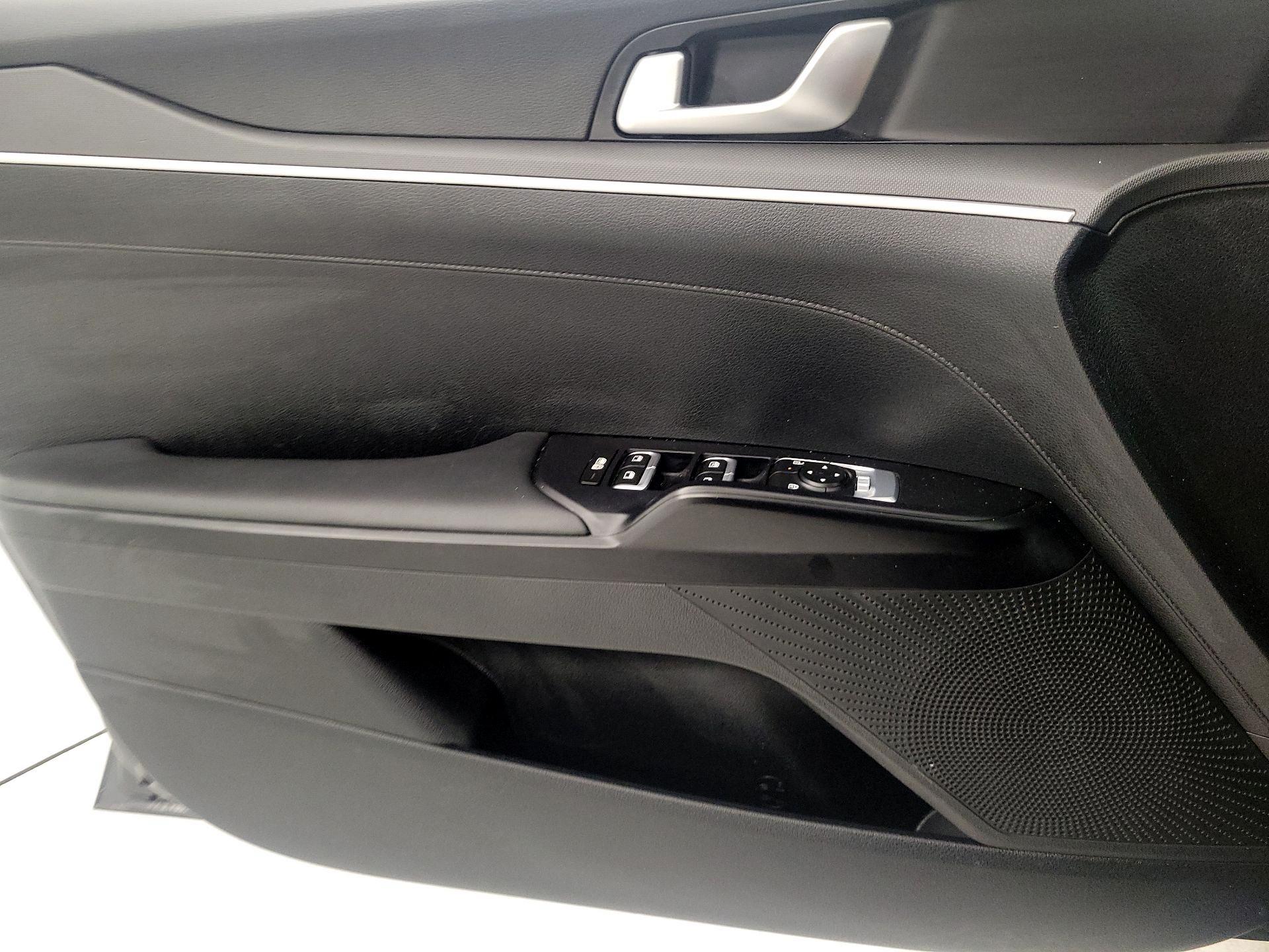 Thumbnail: 2025 Kia K5 - 12