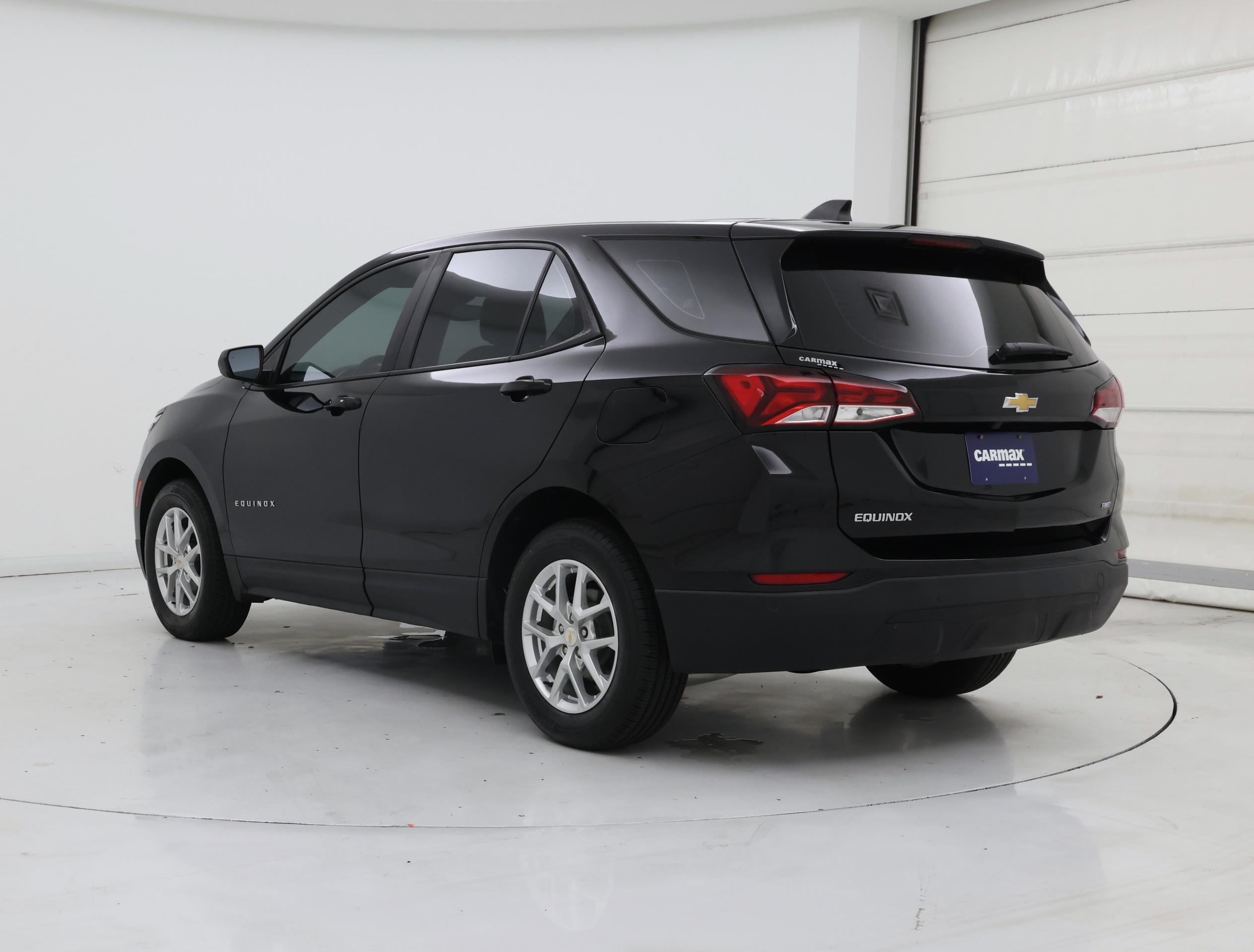 Thumbnail: 2022 Chevrolet Equinox - 2