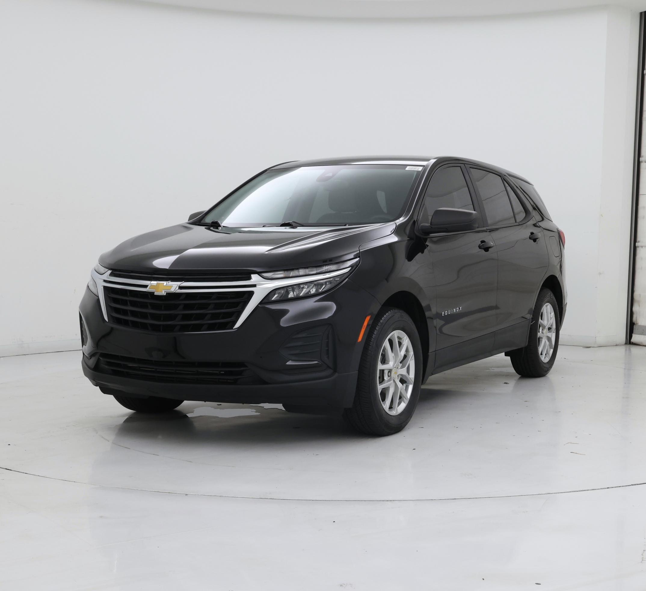 Thumbnail: 2022 Chevrolet Equinox - 4
