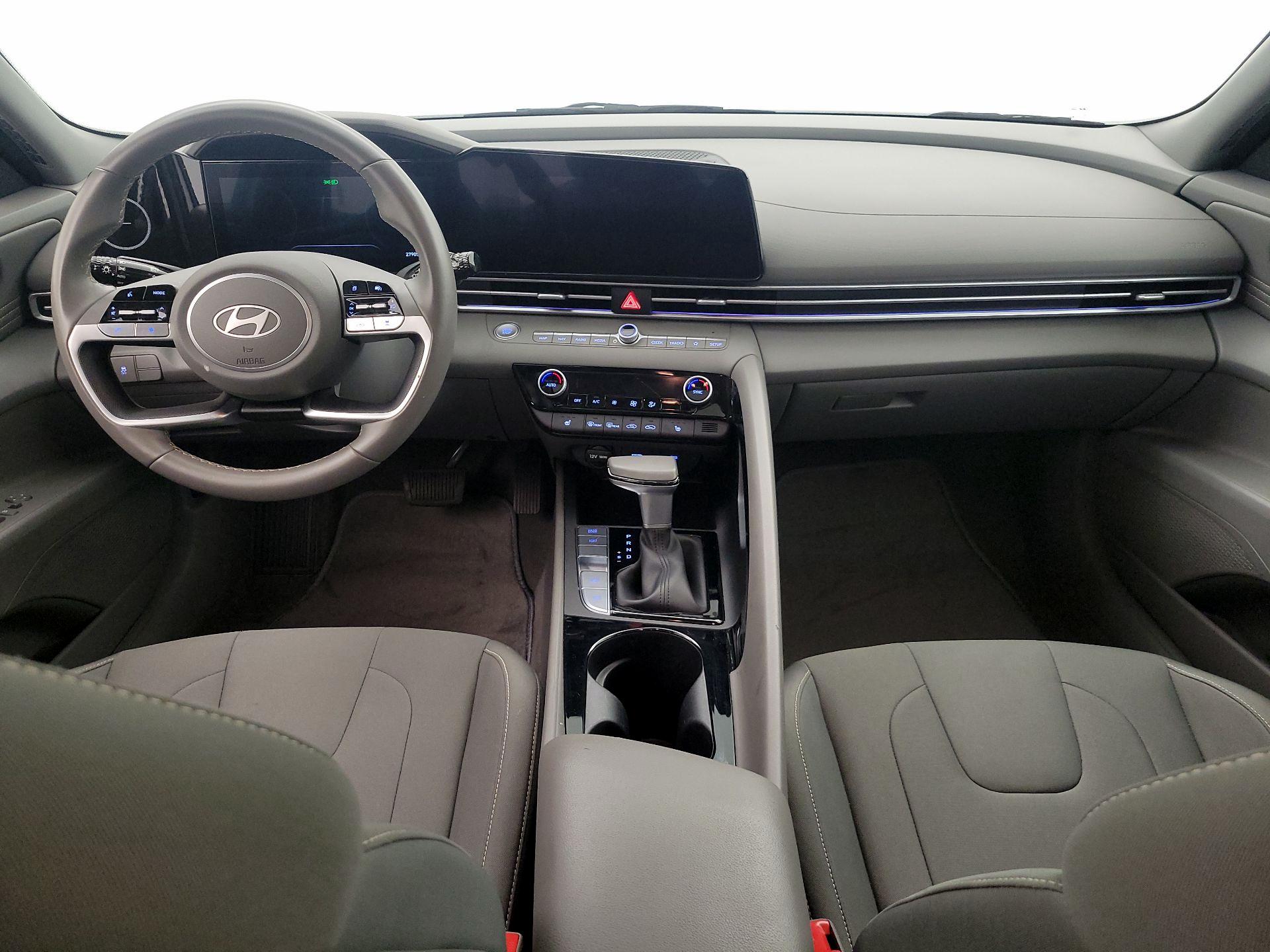 Thumbnail: 2025 Hyundai Elantra - 9