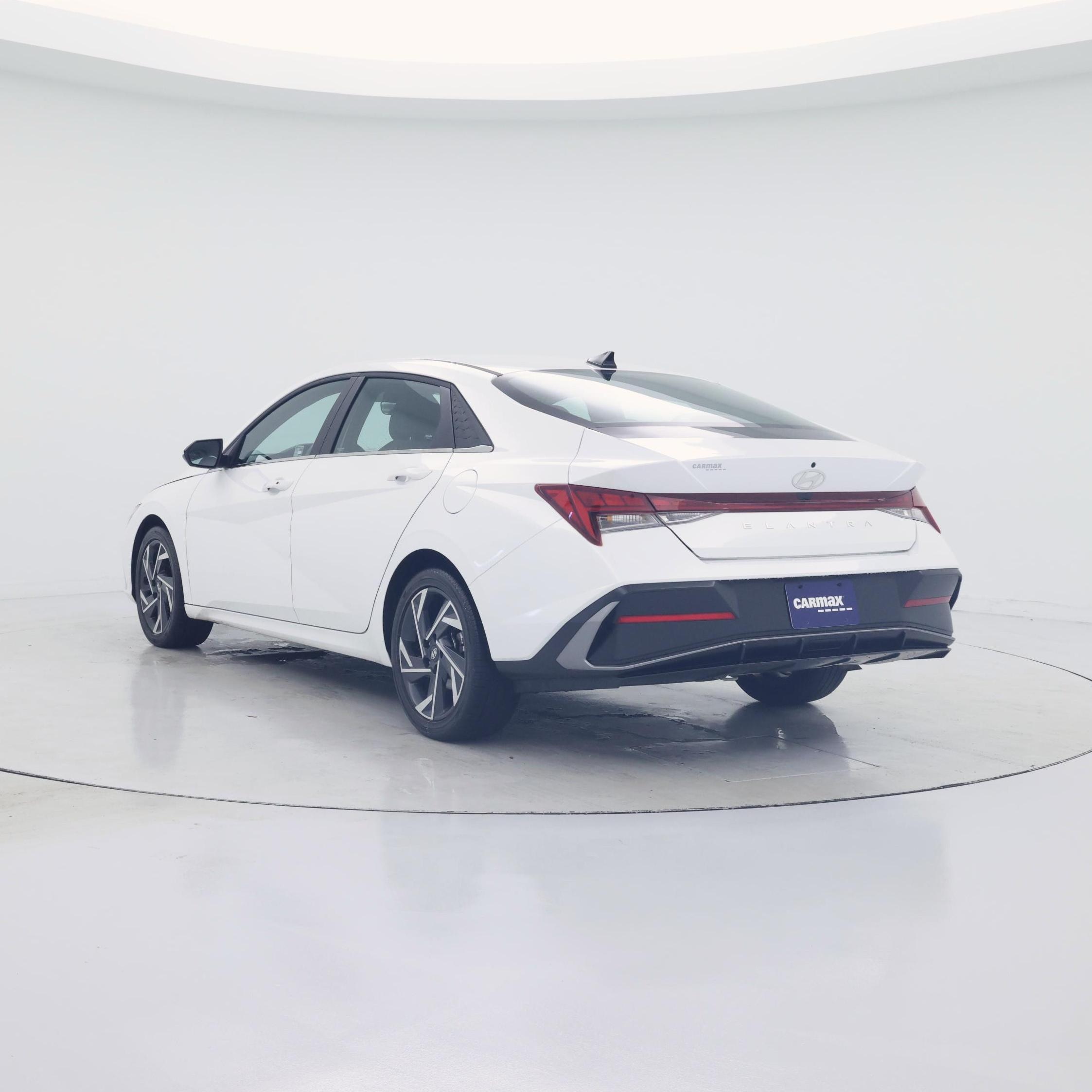 Thumbnail: 2025 Hyundai Elantra - 2