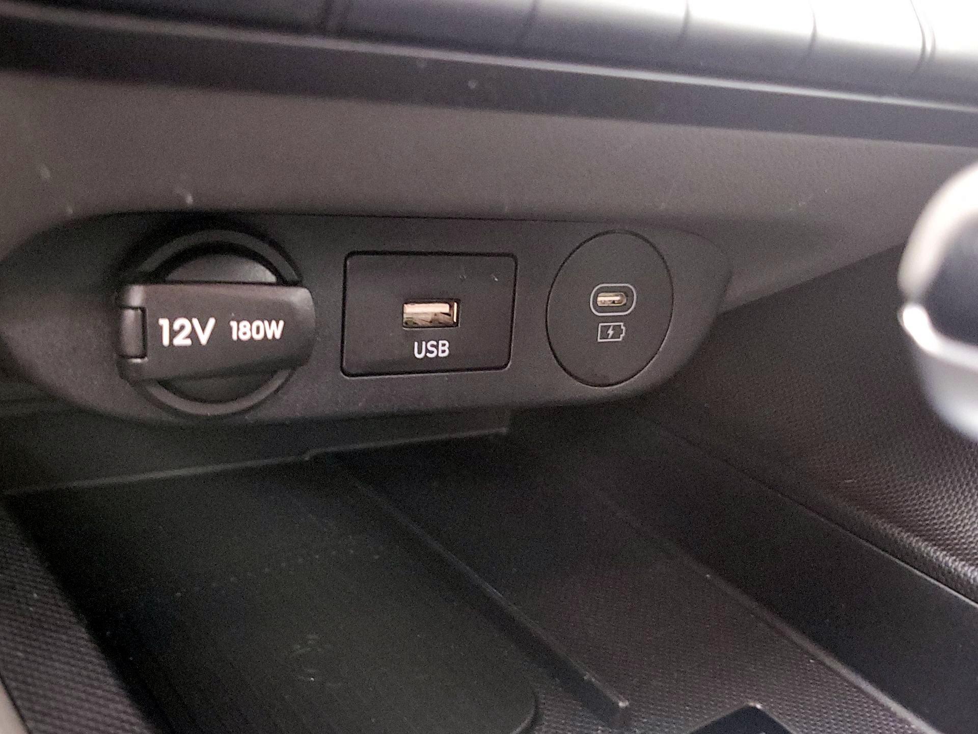 Thumbnail: 2025 Hyundai Elantra - 19