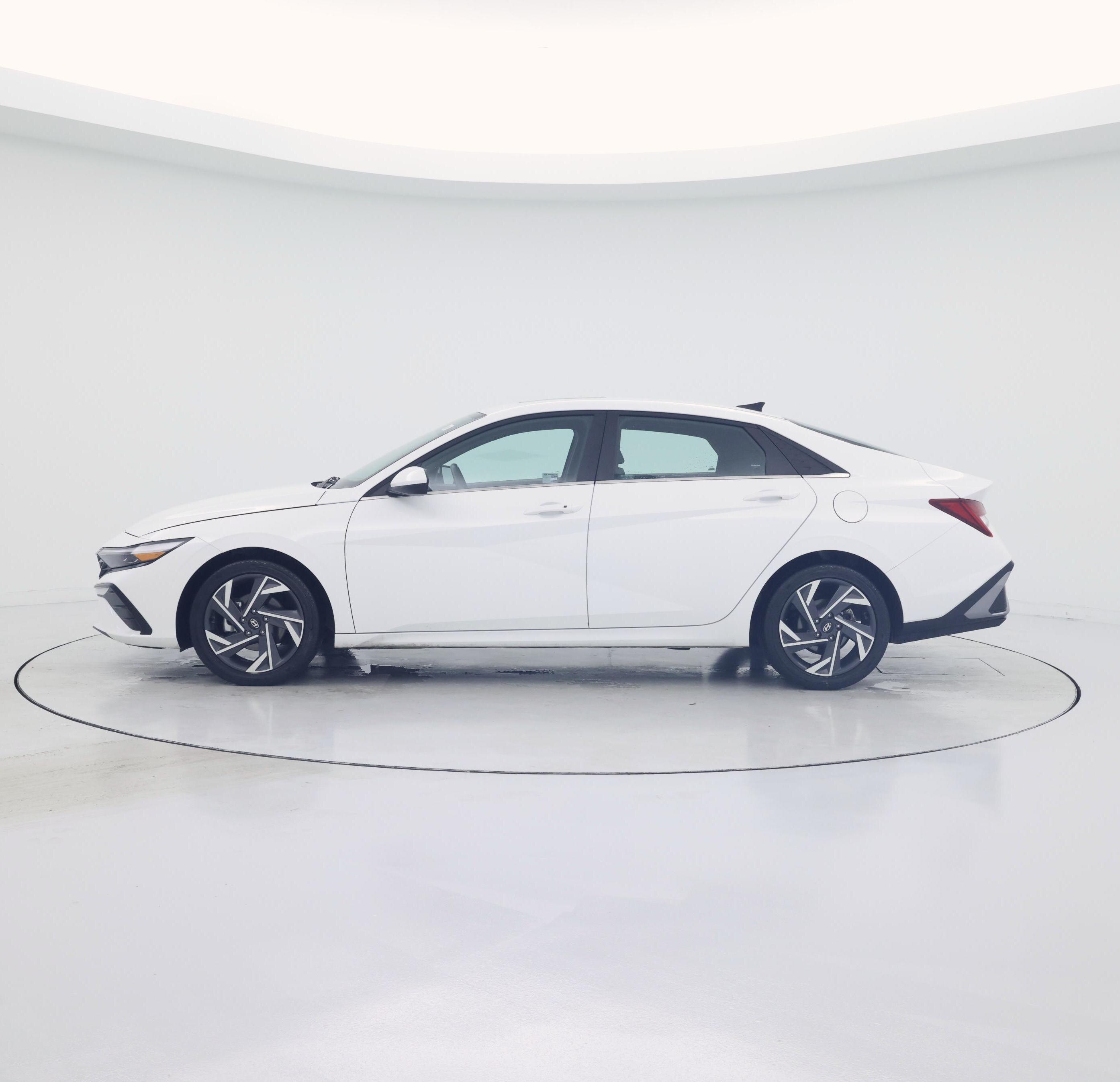 Thumbnail: 2025 Hyundai Elantra - 3