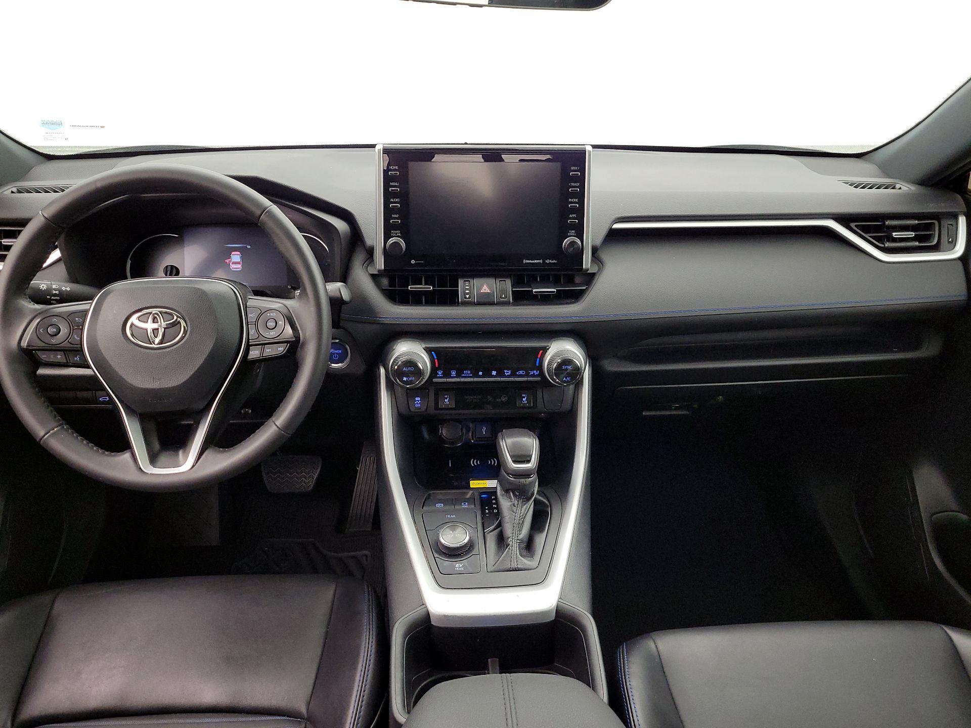 Thumbnail: 2022 Toyota RAV4 - 9