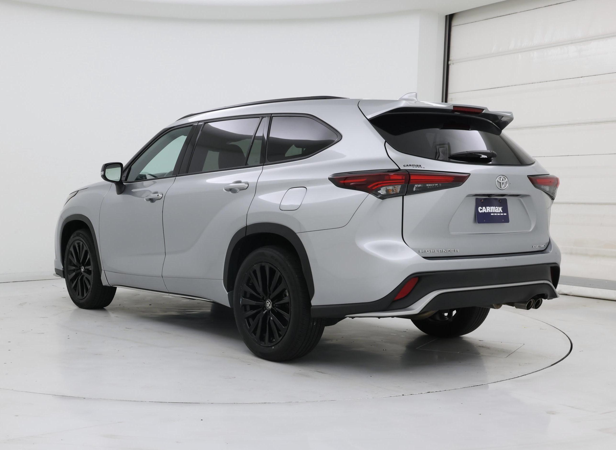 Thumbnail: 2025 Toyota Highlander - 2