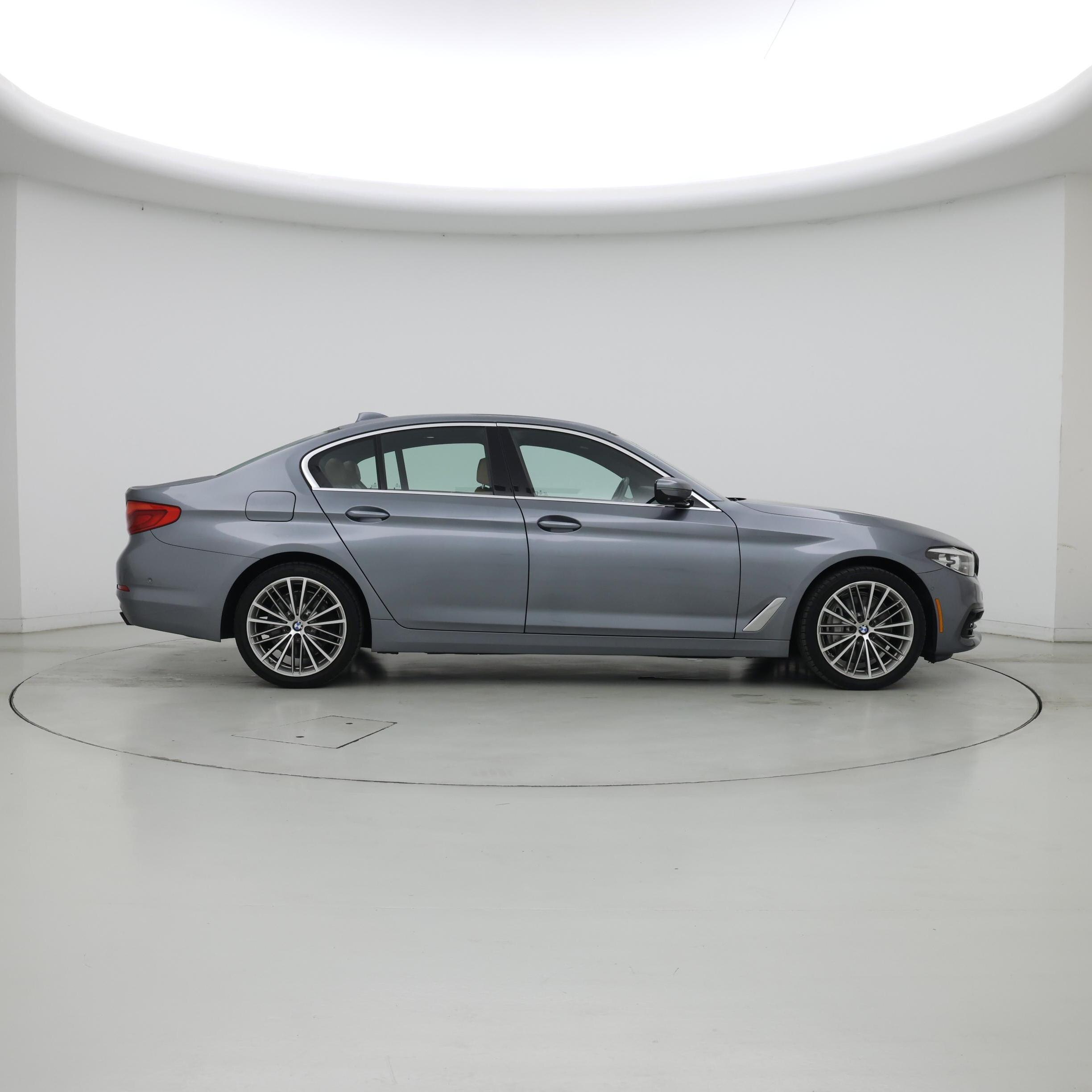 Thumbnail: 2020 BMW 5 Series - 7