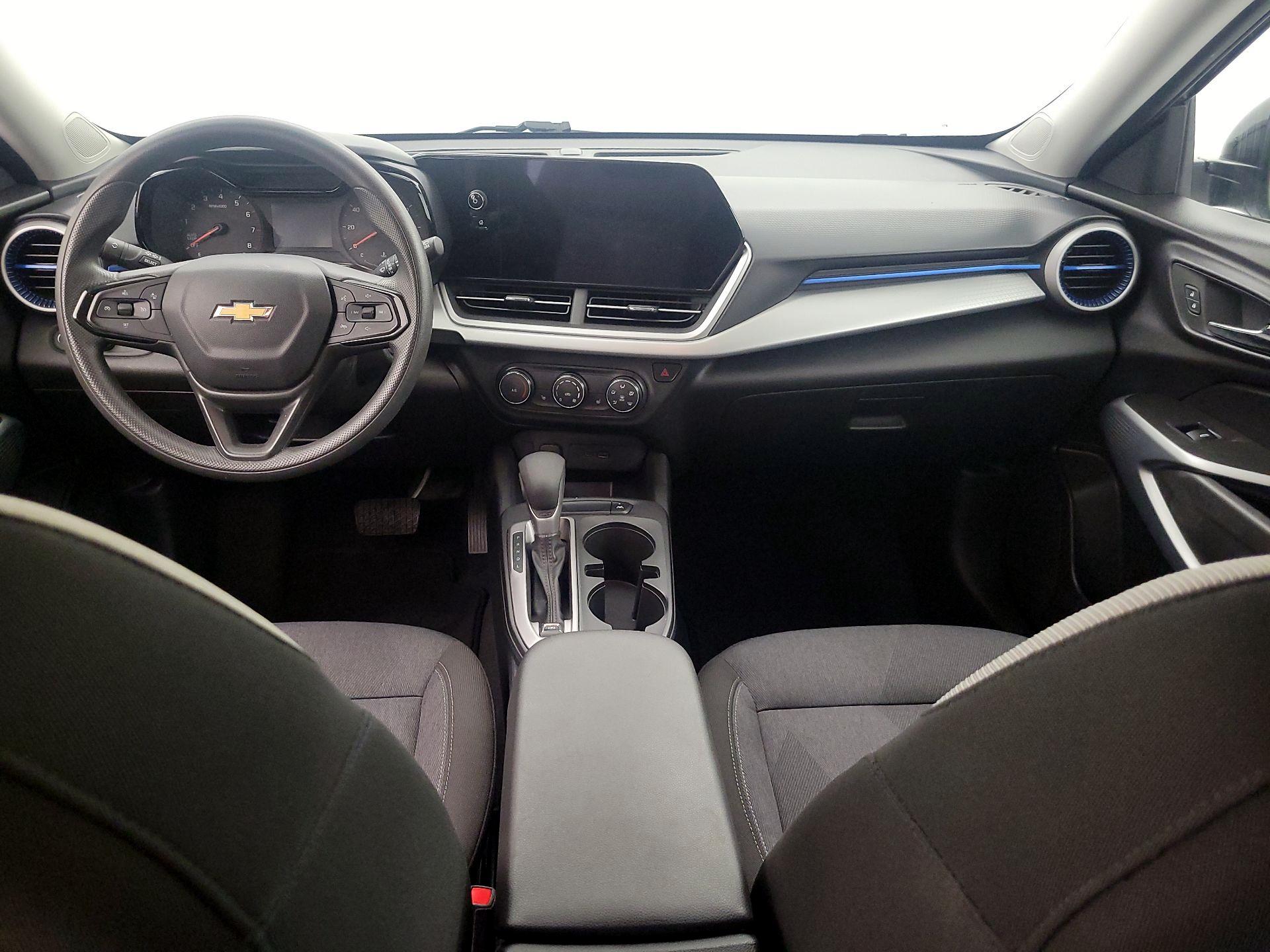 Thumbnail: 2024 Chevrolet Trax - 9