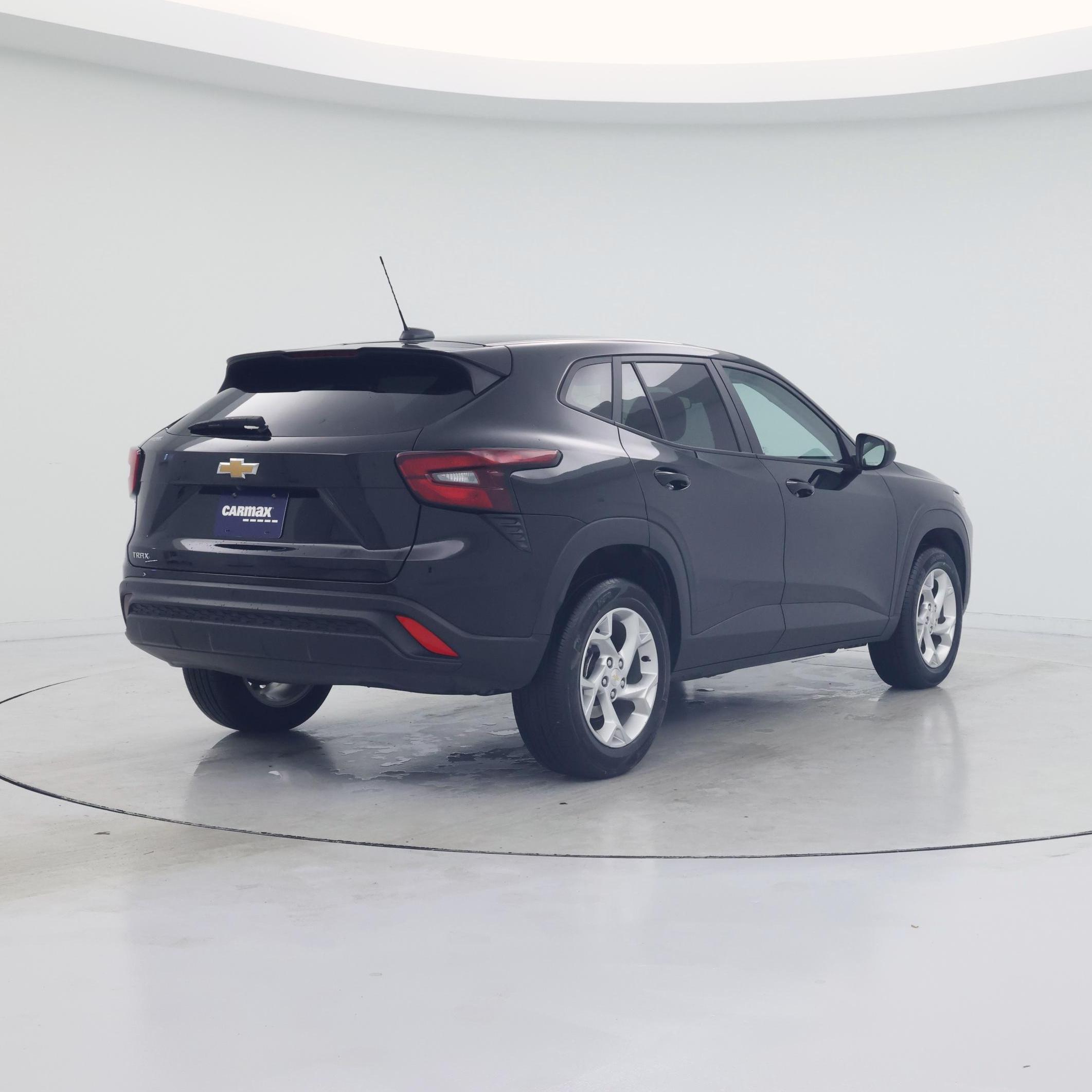 Thumbnail: 2024 Chevrolet Trax - 8