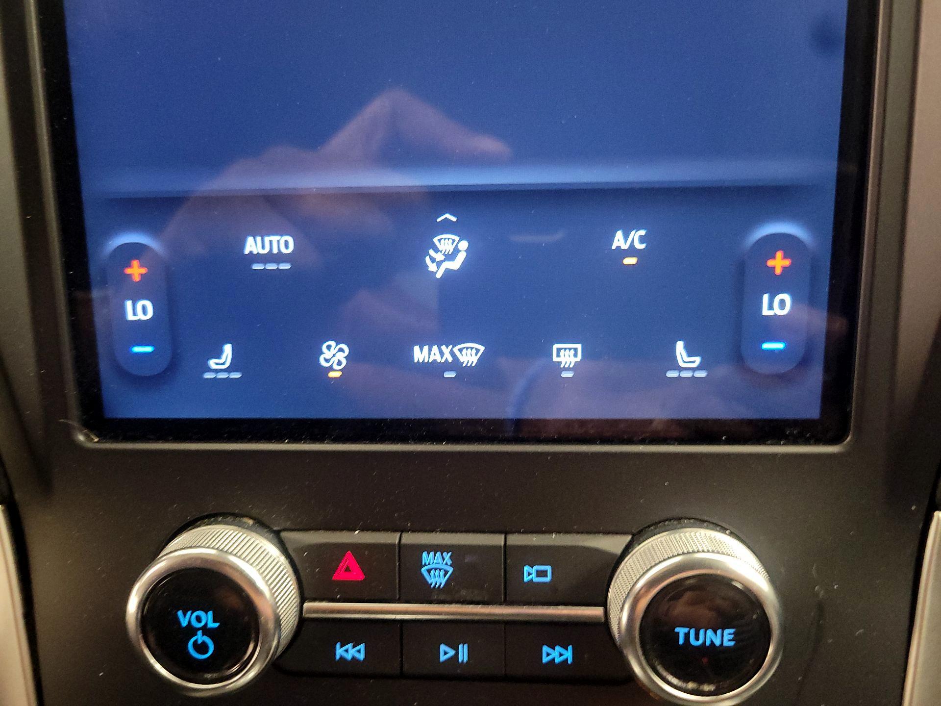 Thumbnail: 2024 Ford Edge - 15