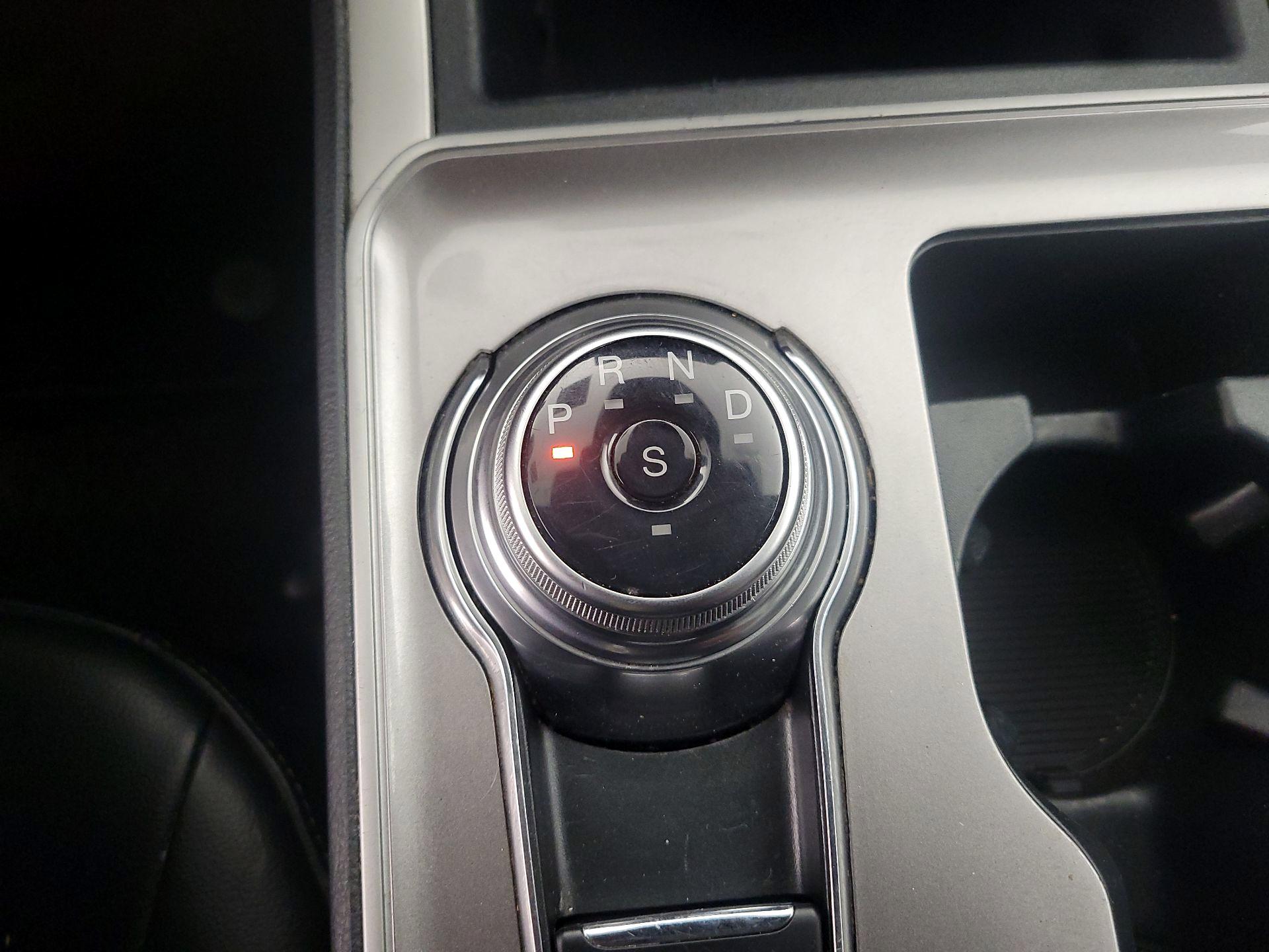 Thumbnail: 2024 Ford Edge - 17