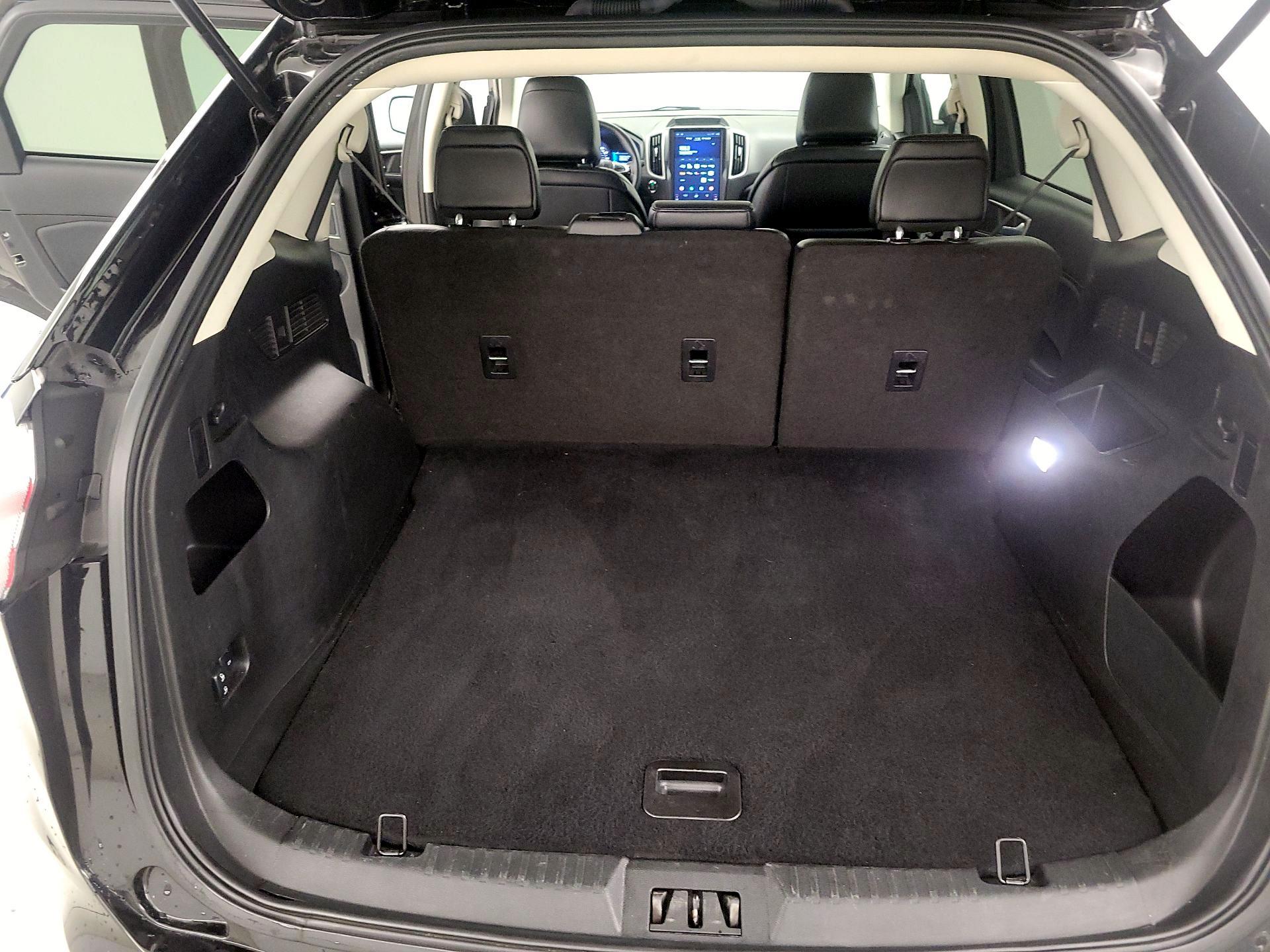 Thumbnail: 2024 Ford Edge - 20