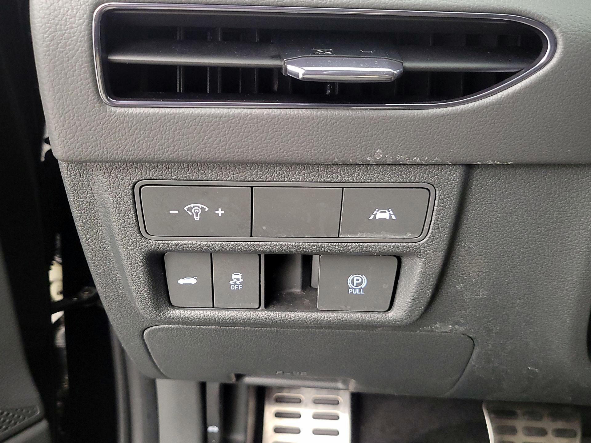 Thumbnail: 2023 Hyundai Sonata - 13