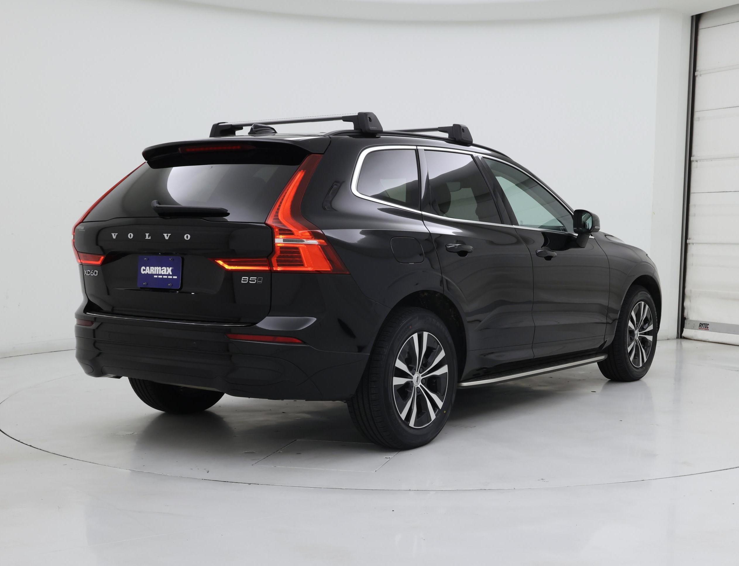 Thumbnail: 2023 Volvo XC60 - 8